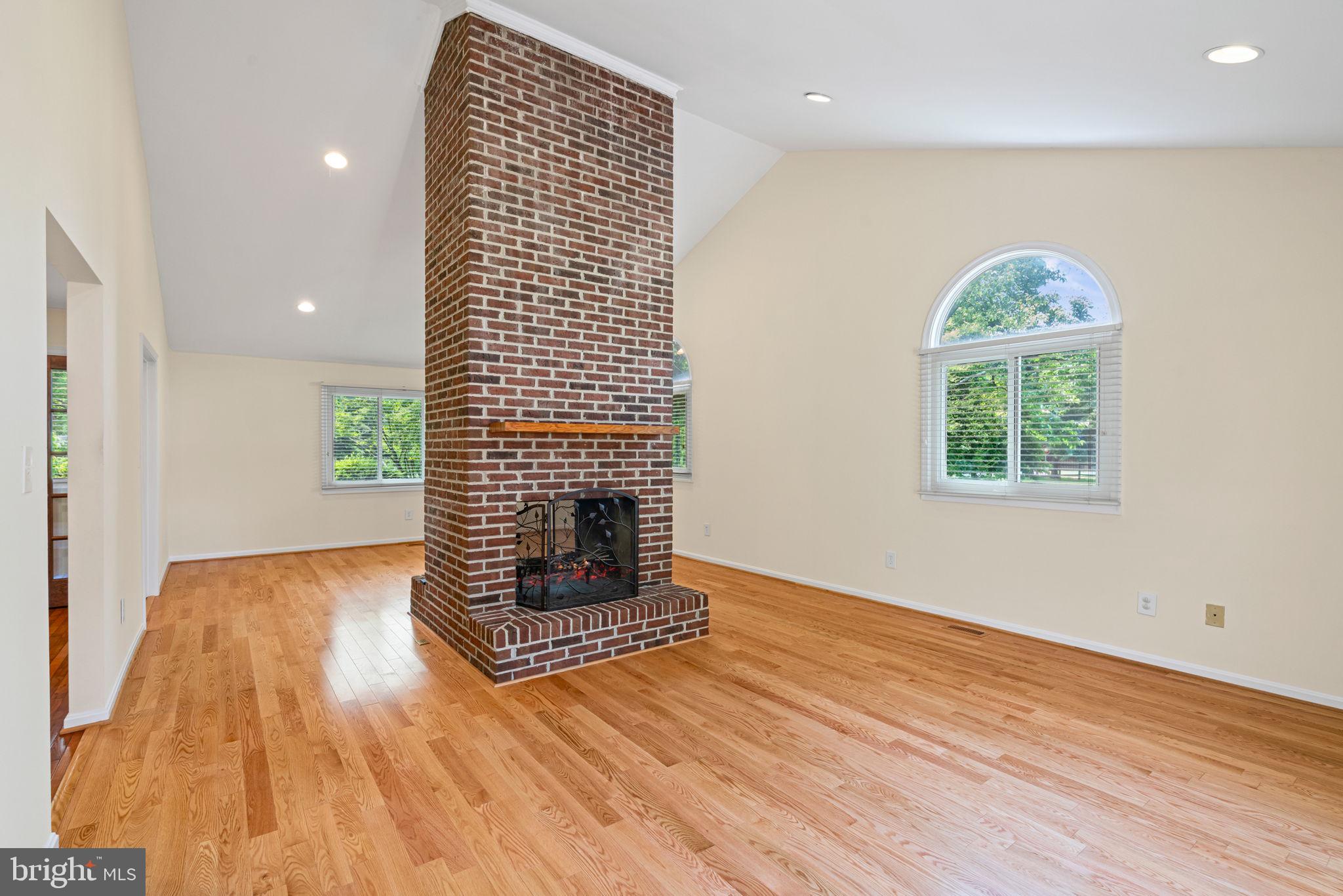 MT HEBRON PARK - Residential