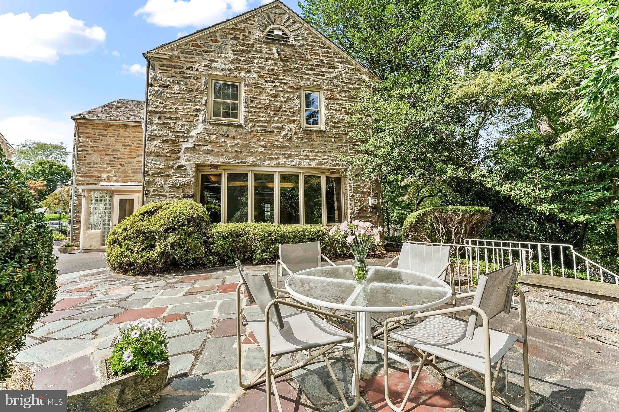 ELKINS PARK - Residential