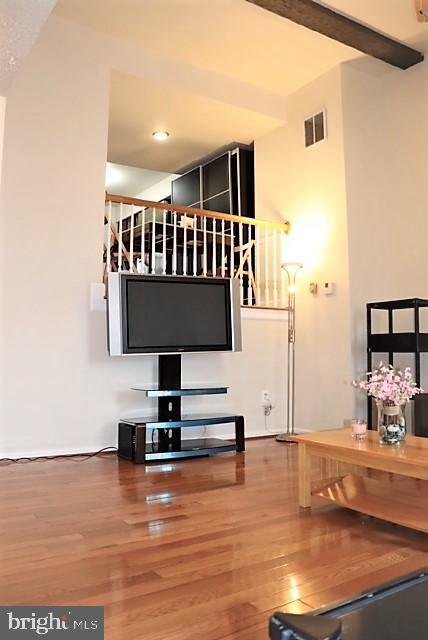 POINT OF WOODS - Residential