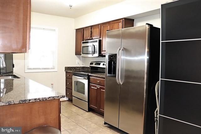 POINT OF WOODS - Residential