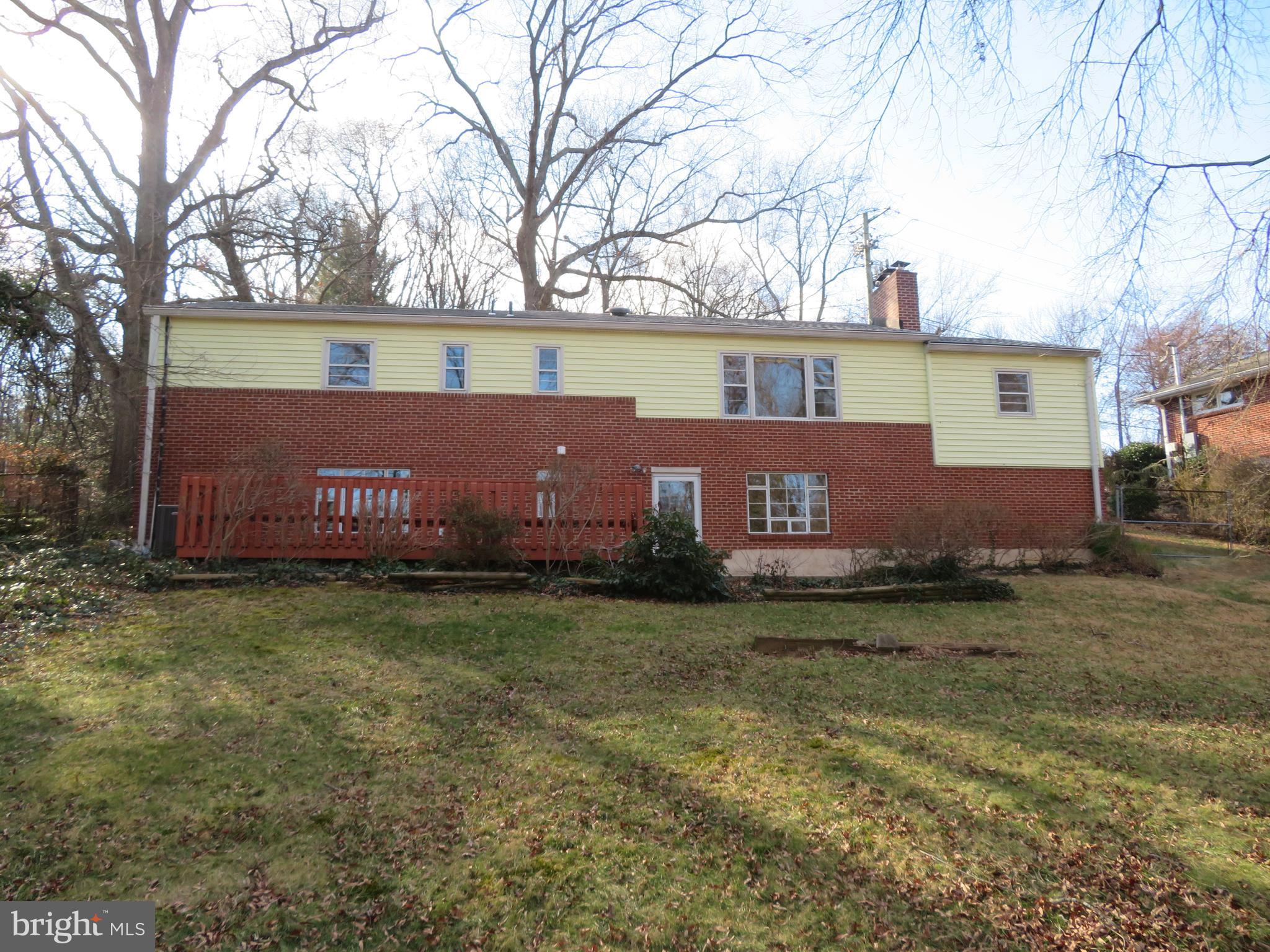 LAKESIDE - Residential Lease