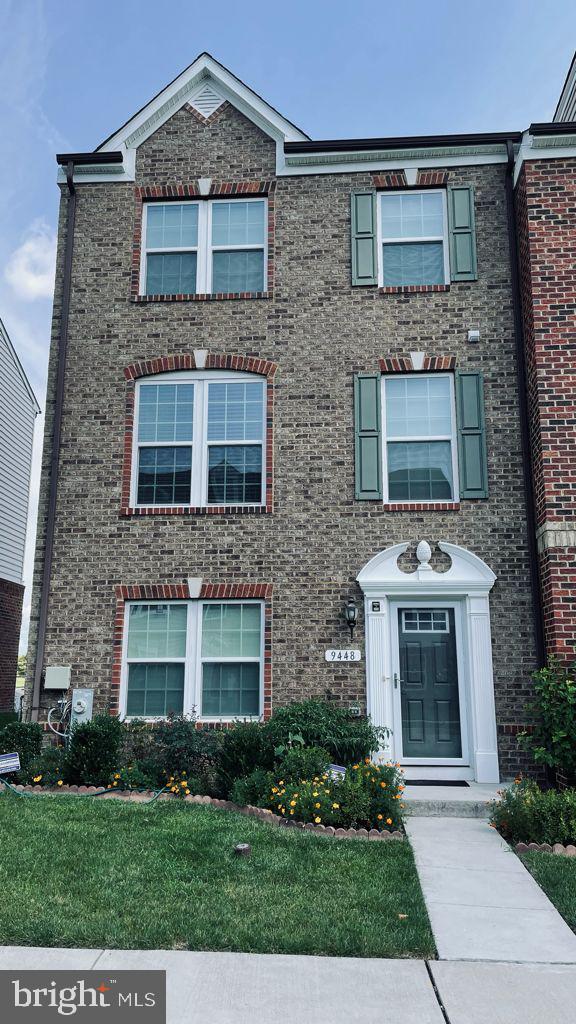 Beautiful Luxurious home in heart of Owings Mills, close to all major highways, restaurants, Metro,
Mall and a lot more. Swimming pool and club house use is included in the rent. Spacious and bright
3 Bedroom Townhome that has 3 and half bath rooms, including ample parking and amenities! This
home features a hardwood floors on stairs and in the Main Level, and an Open-concept Kitchen and
Living Room. The Kitchen boasts a large island, Granite counter-tops, GE Stainless Steel
Appliances, Large Pantry, Bar and access to the balcony. The Upper level Primary Bedroom is
generously sized with a walk-in closet and Primary Bathroom that includes a luxurious soaking tub,
standing shower, and dual vanity. This home is in a great location, in close proximity to the
schools, shopping, commuter metro station, the community club house, pool and playground!
Landlord is having the home professionally cleaned, kitchen cabinet door replaced prior to tenant
move-in. Main level office room can use as additional bedroom. Property is available on Oct 16.