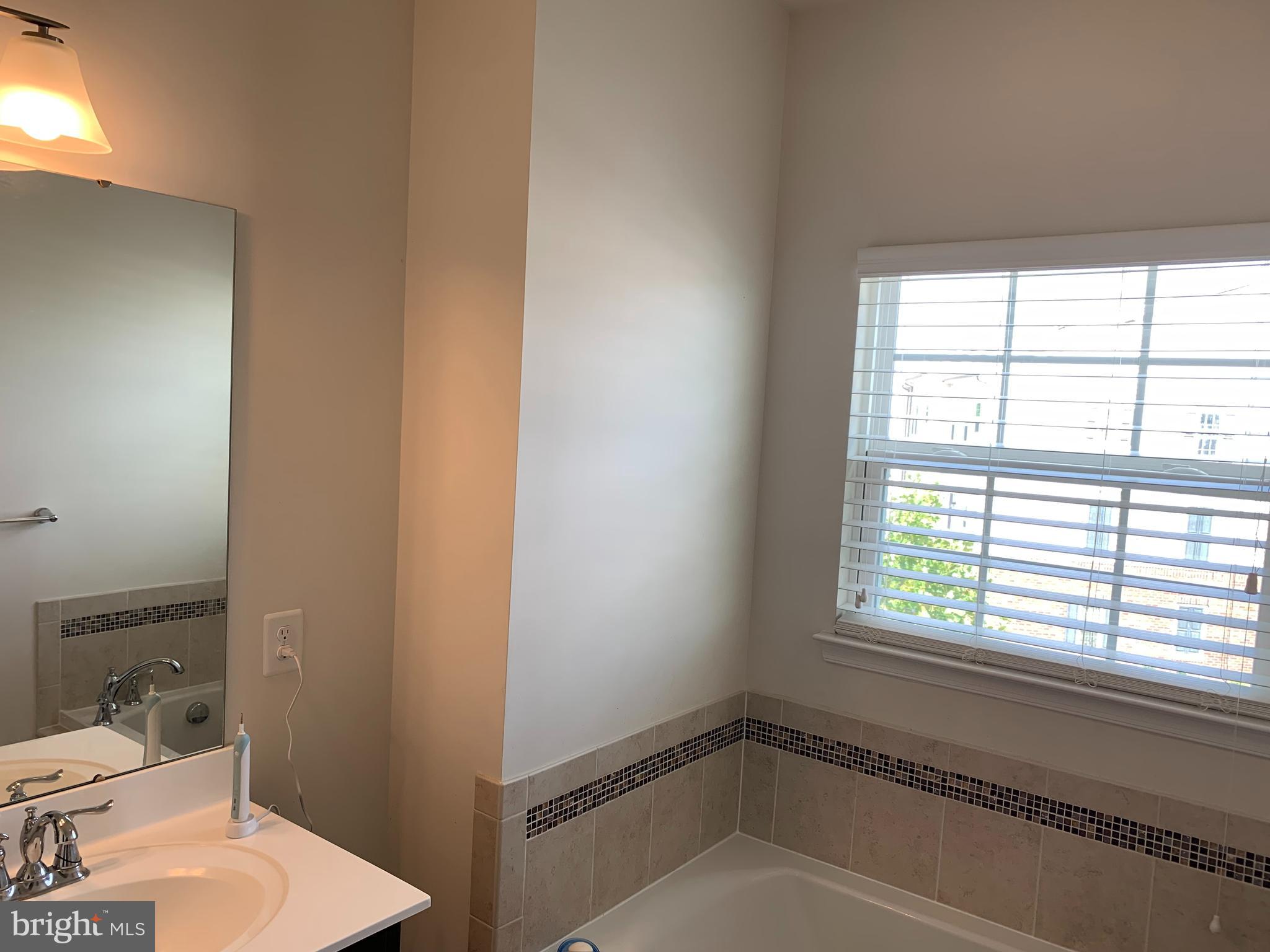 BALLARD GREEN - Residential Lease