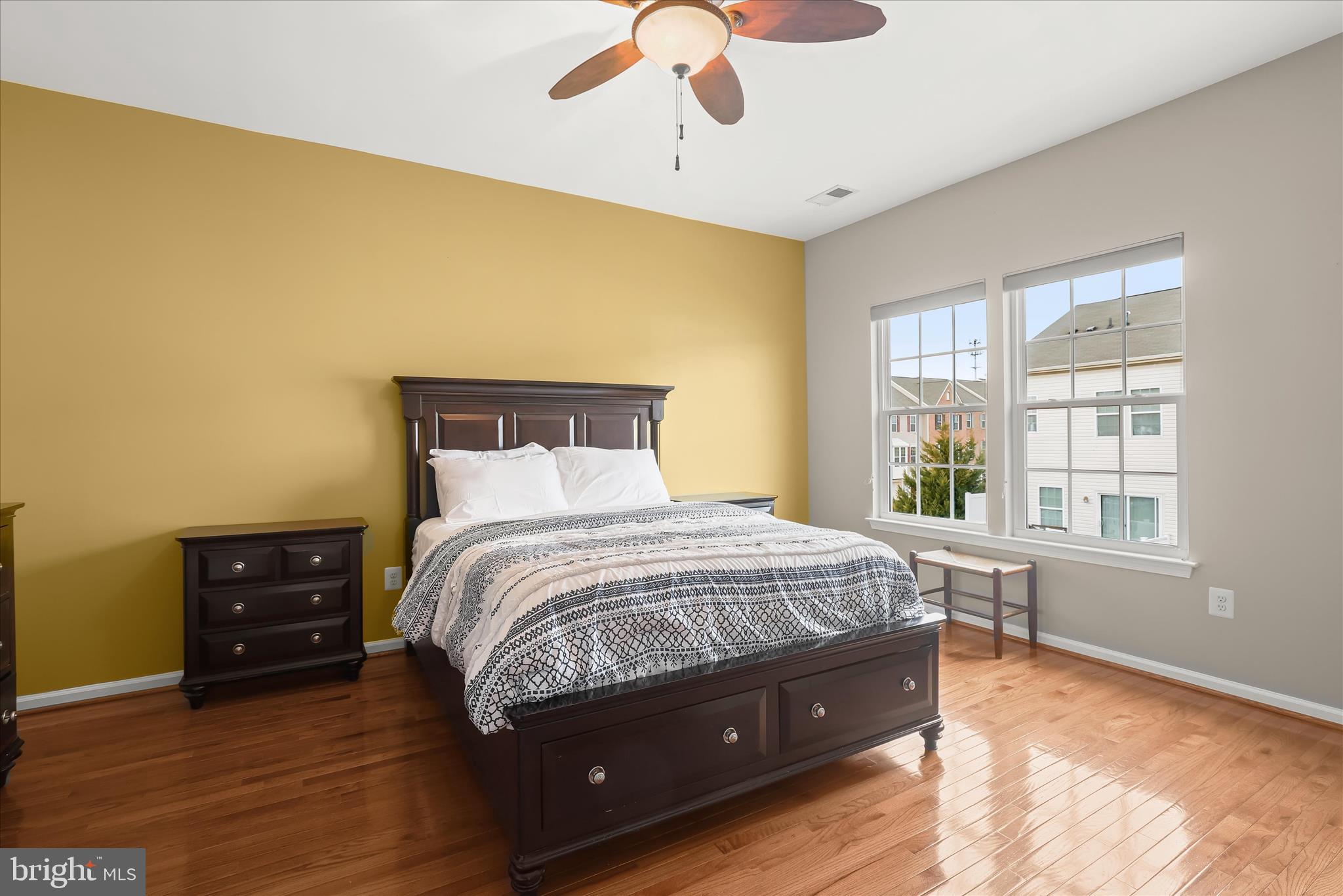 HOWARD SQUARE - Residential