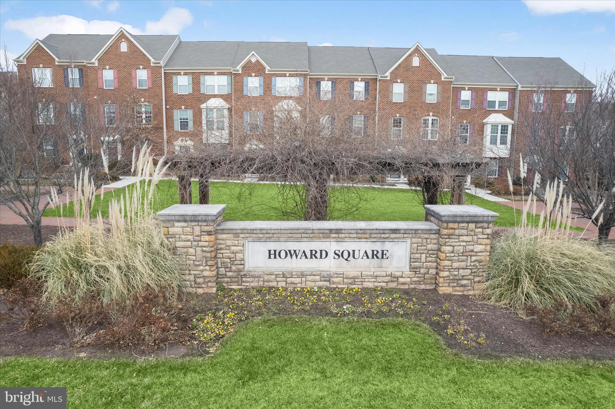 HOWARD SQUARE - Residential