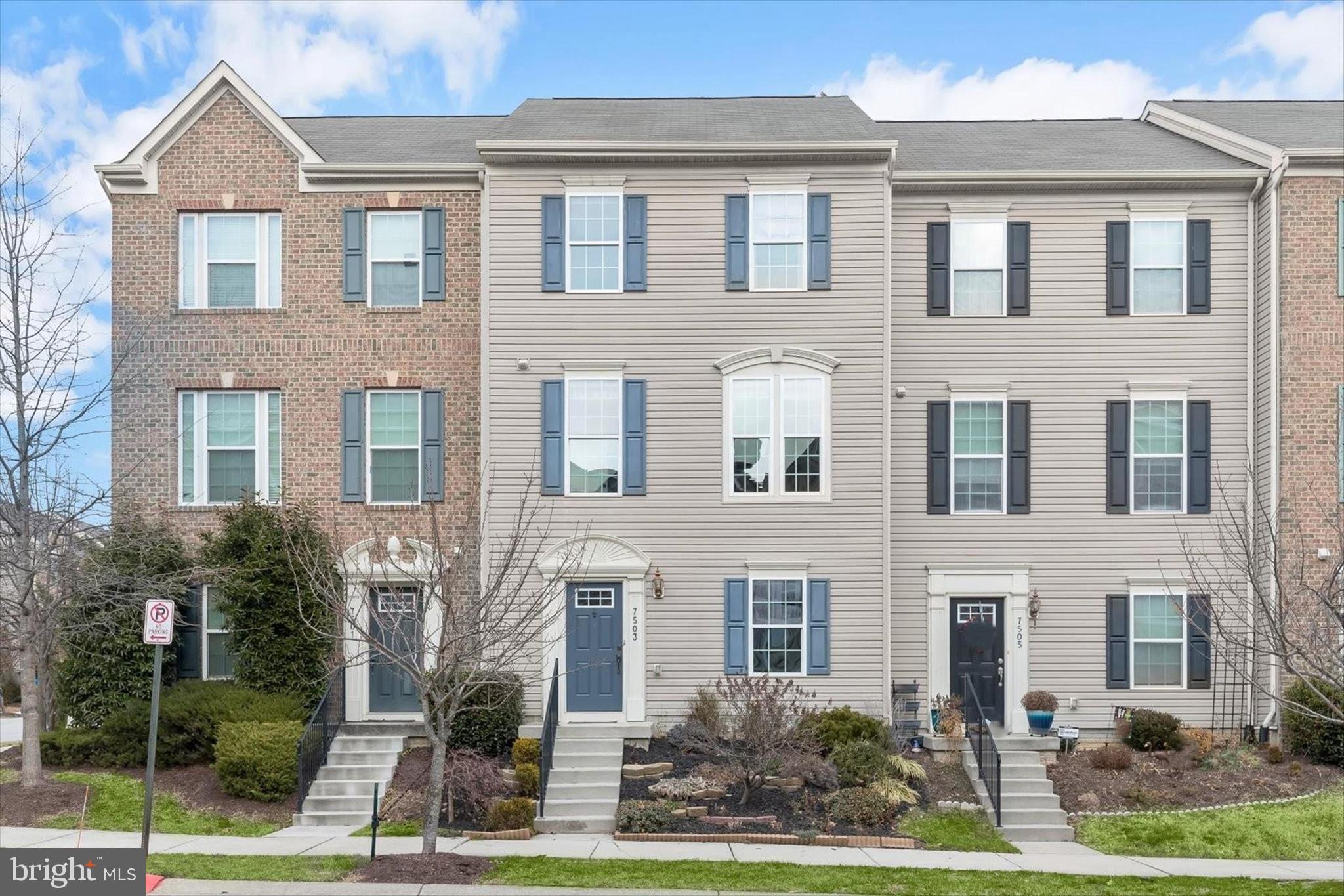 HOWARD SQUARE - Residential