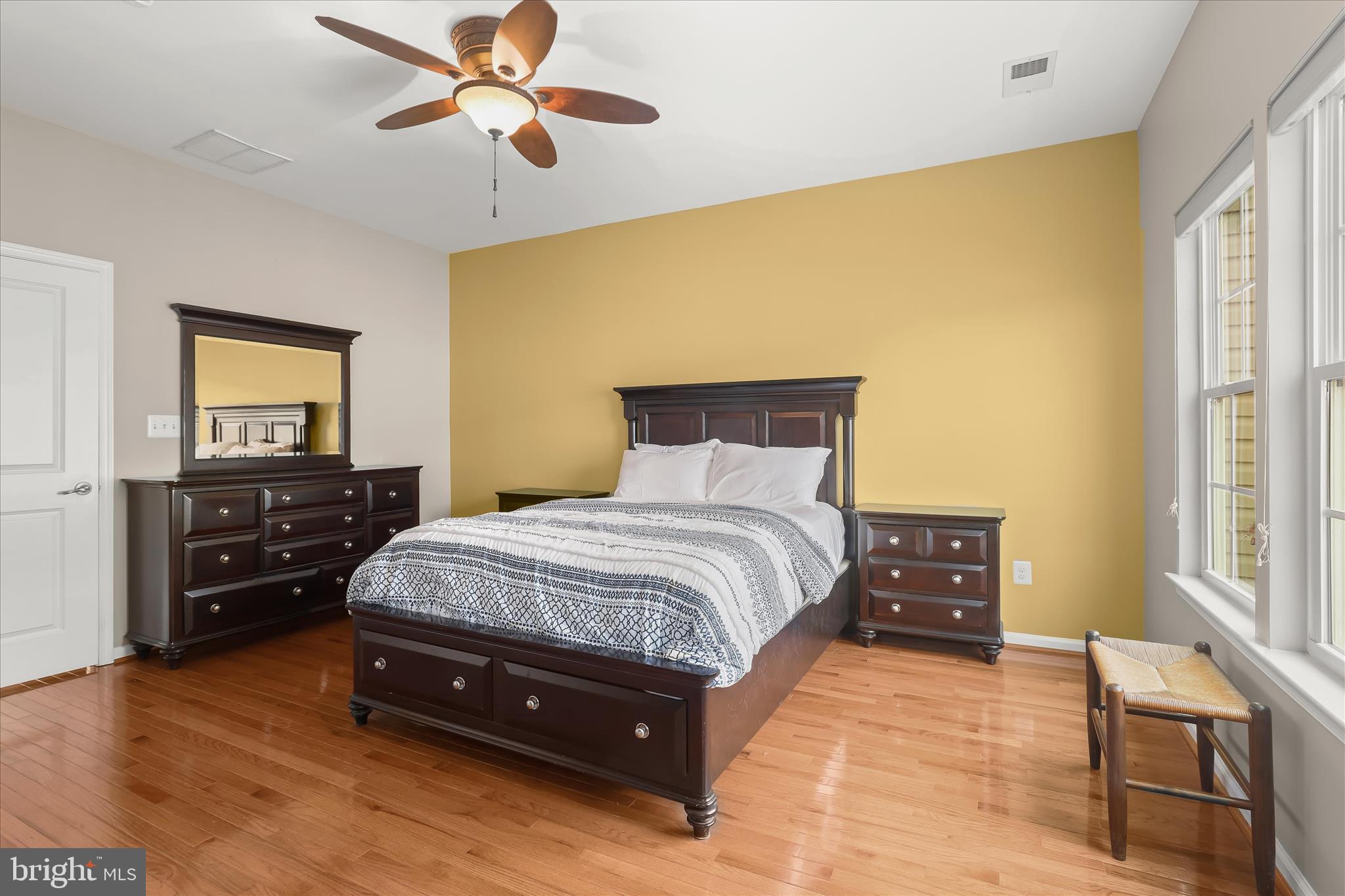 HOWARD SQUARE - Residential