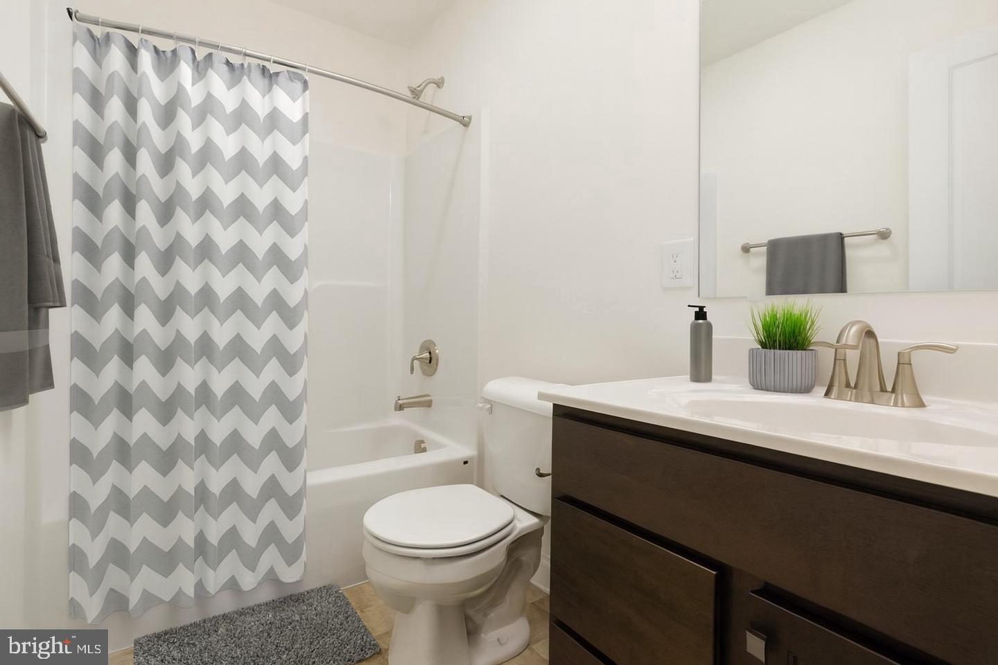 EAGLE ROCK - Residential