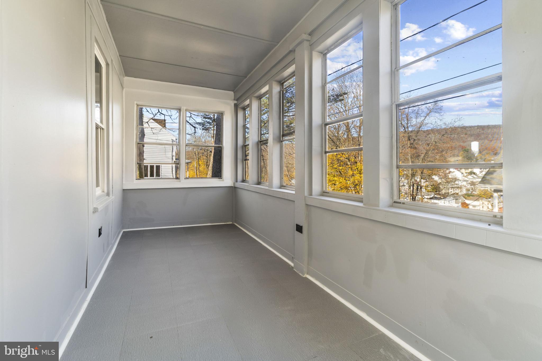 TAMAQUA - Residential