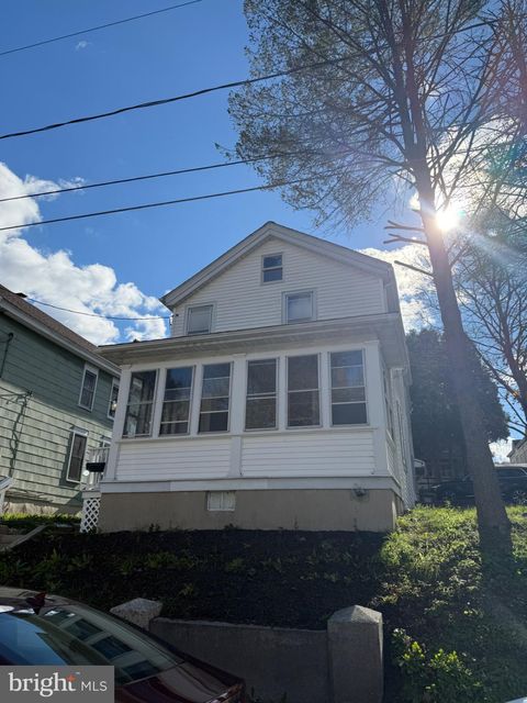 Photo of 266 Mahanoy Street, TAMAQUA, PA 18252 (MLS # PASK2024314)