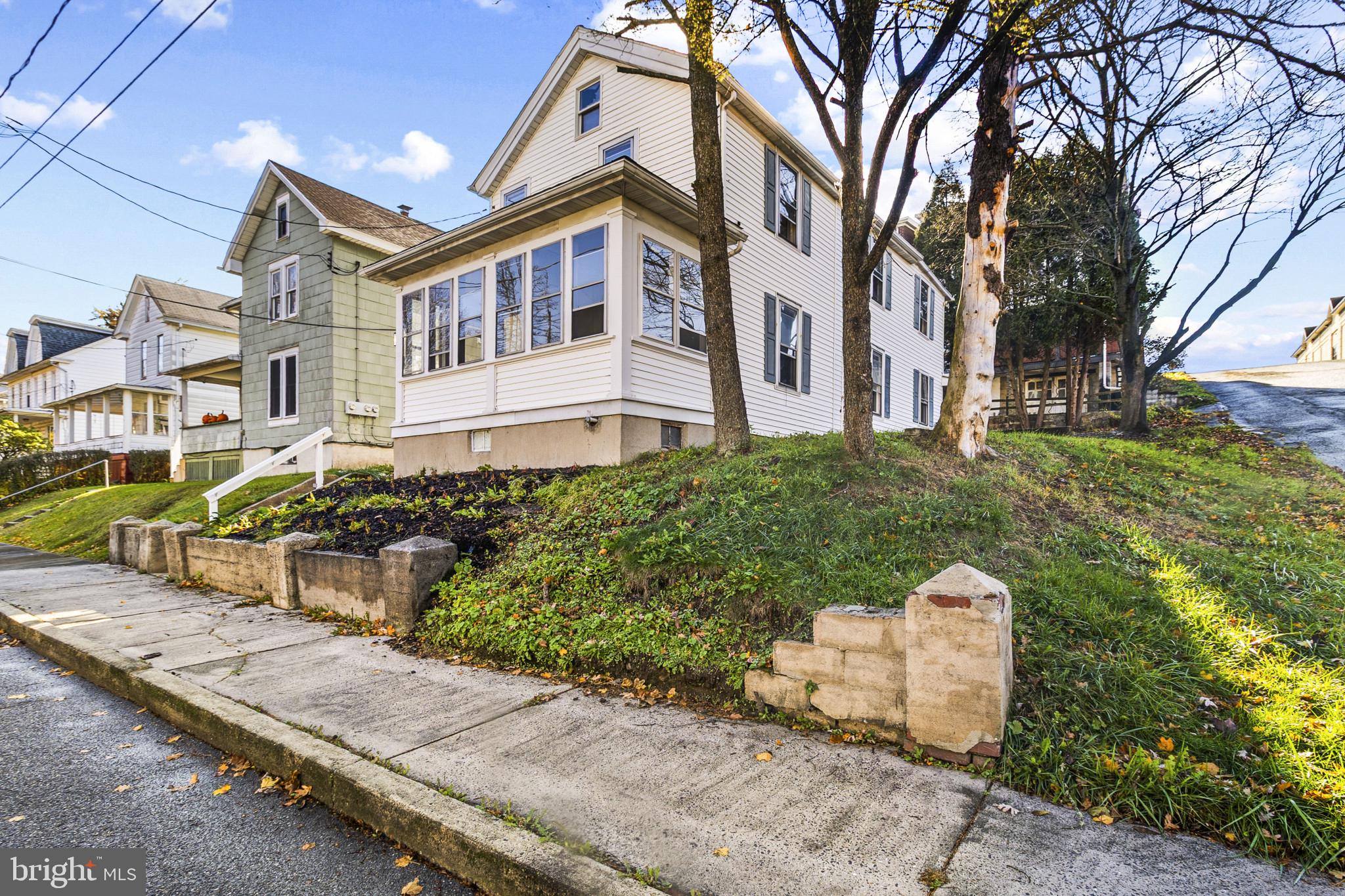 TAMAQUA - Residential