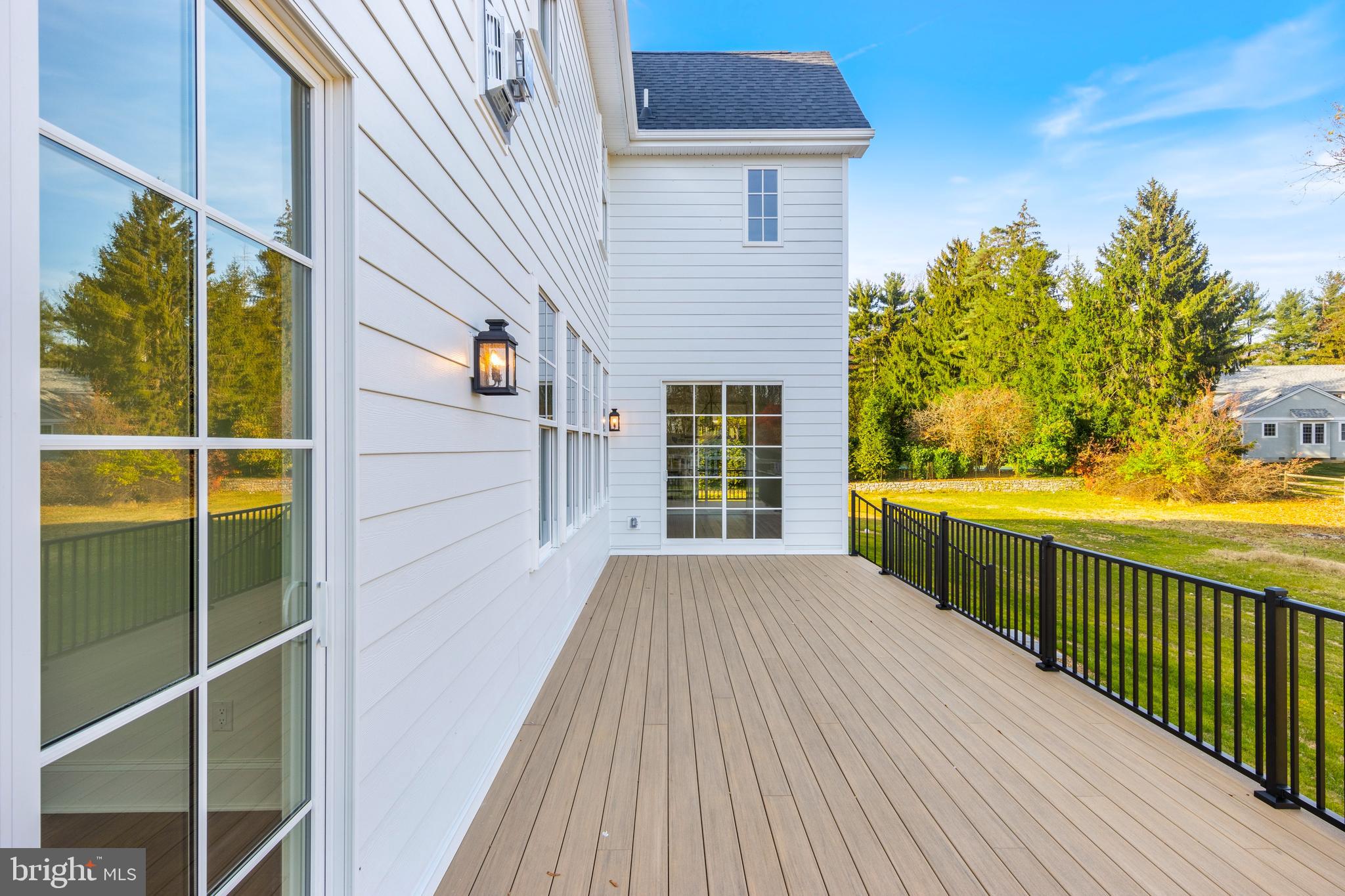 BUTTONWOOD FARMS - Residential