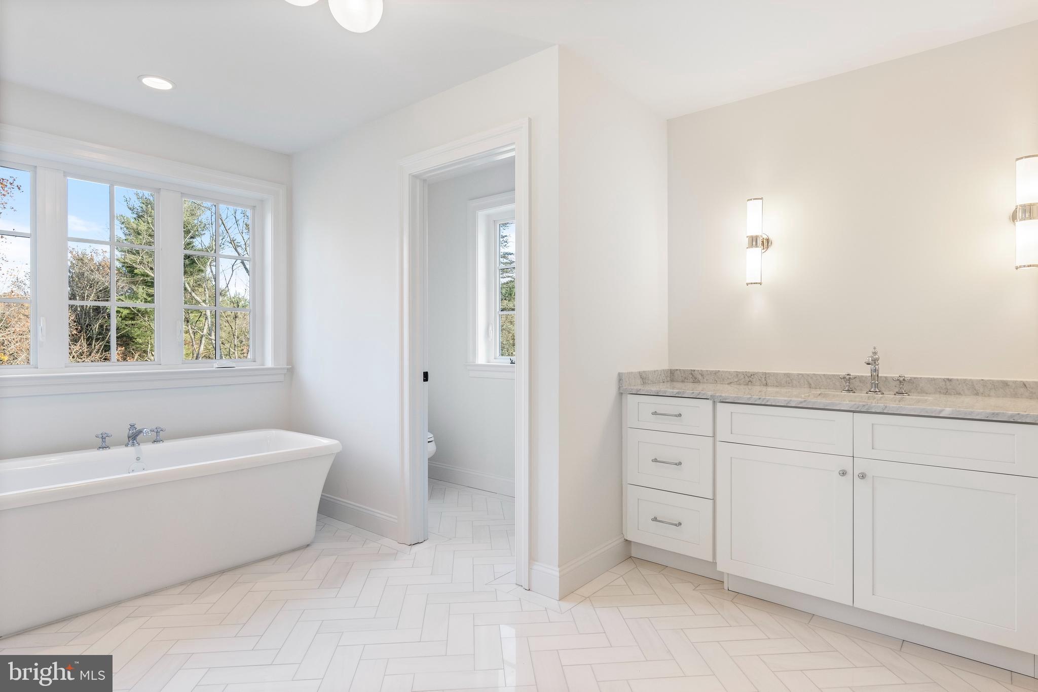 BUTTONWOOD FARMS - Residential