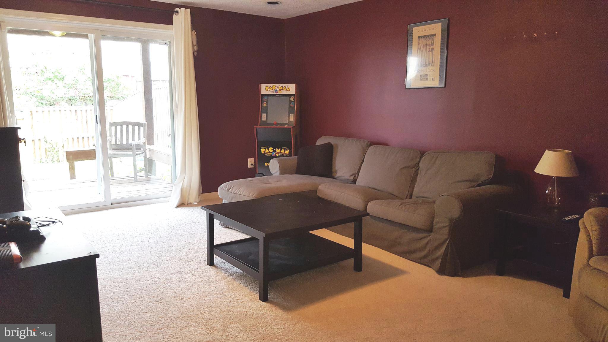 MONTCLAIR/COUNTRY CLUB - Residential