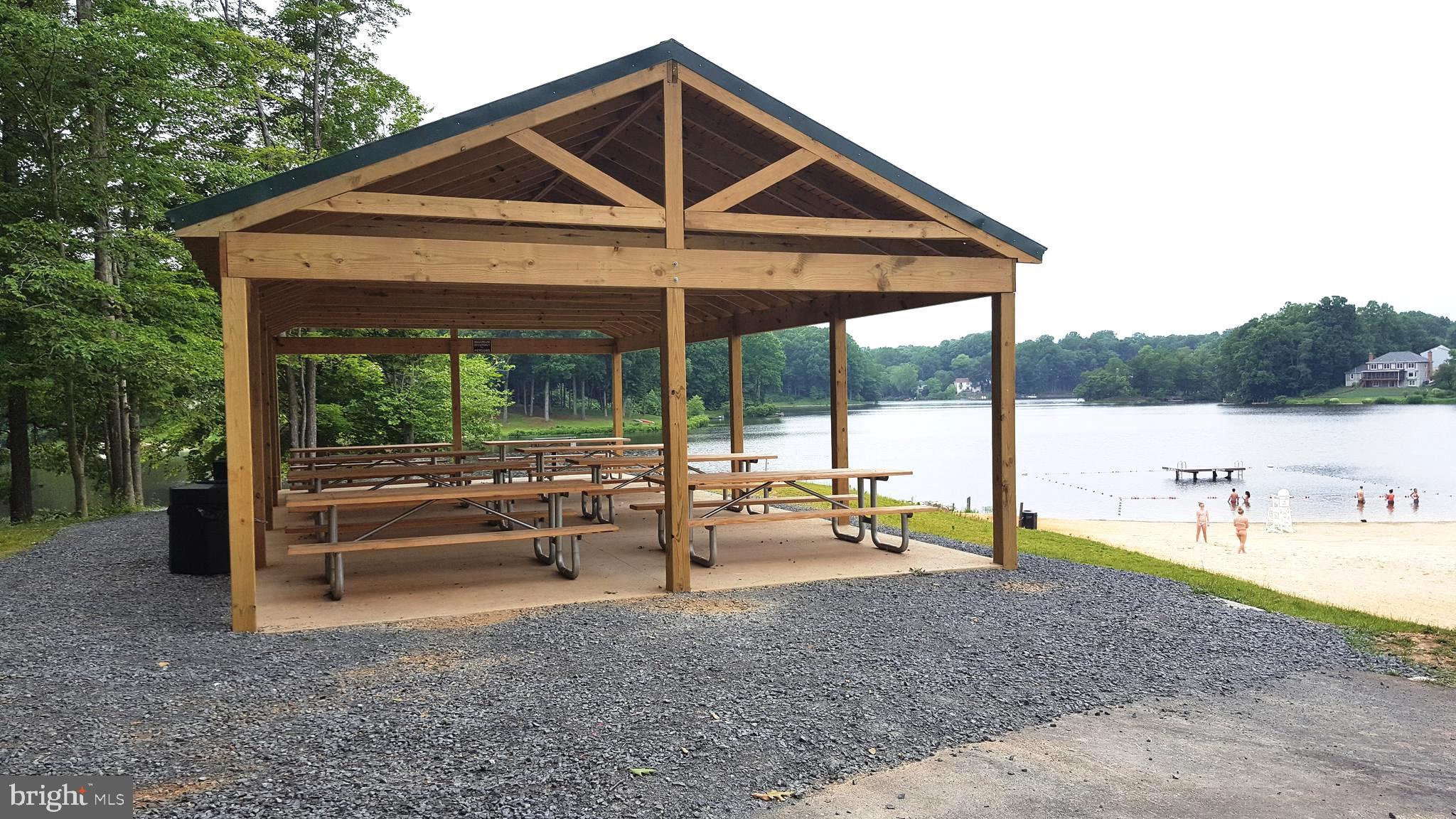 MONTCLAIR/COUNTRY CLUB - Residential