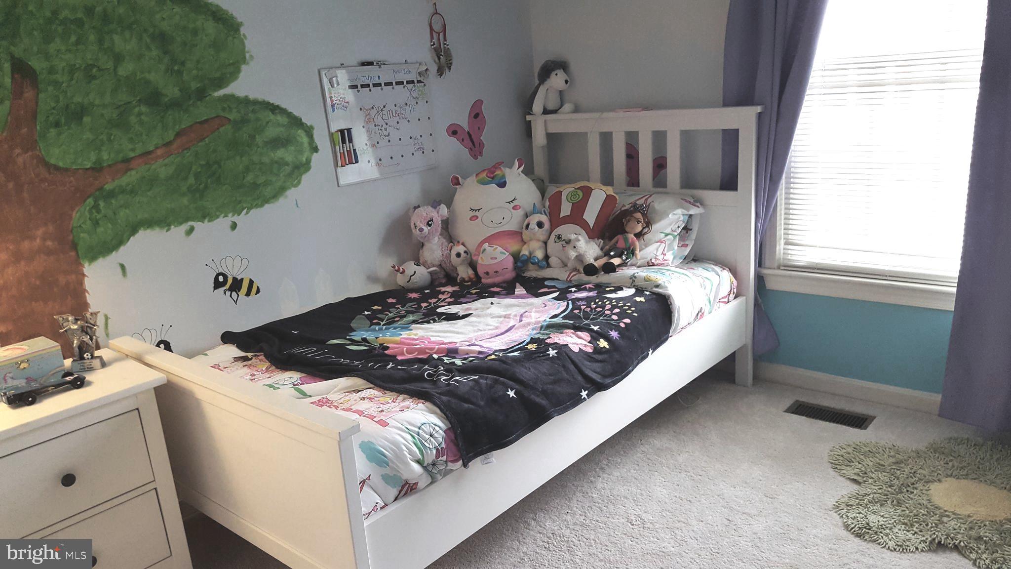 MONTCLAIR/COUNTRY CLUB - Residential