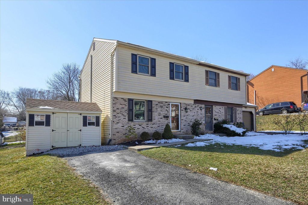 Photo of 640 N Lime Street, Elizabethtown, PA 17022 (MLS # PALA2047268)