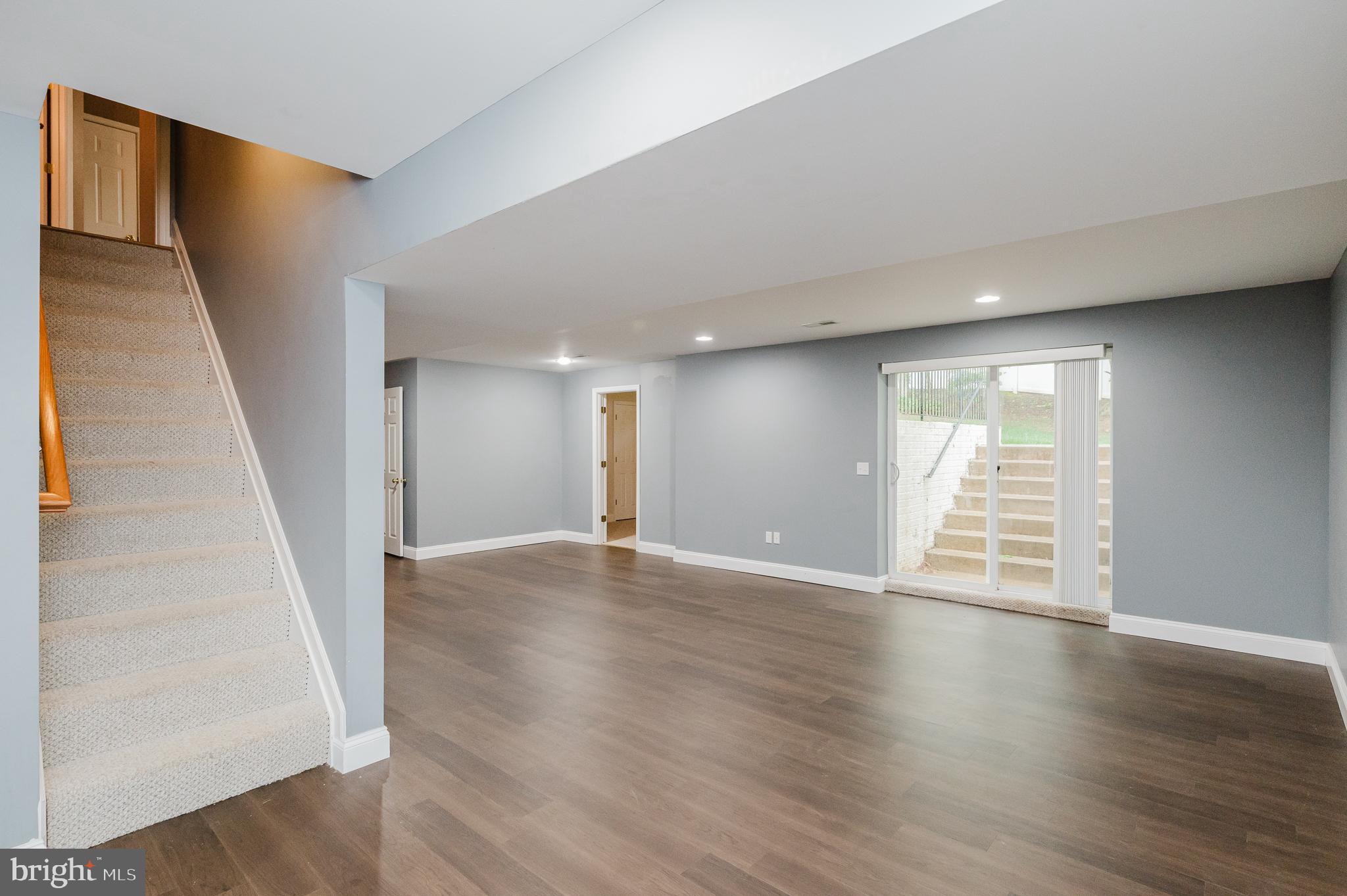OVERVIEW MANOR - Residential