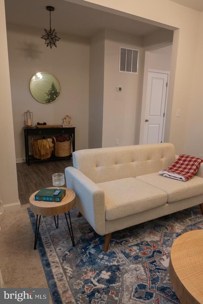 SOUTHGATE - Residential