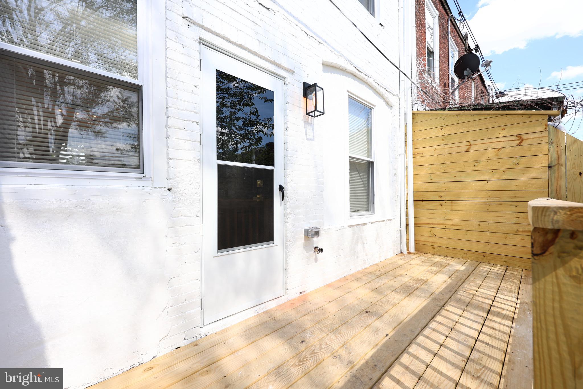 ELMWOOD PARK - Residential