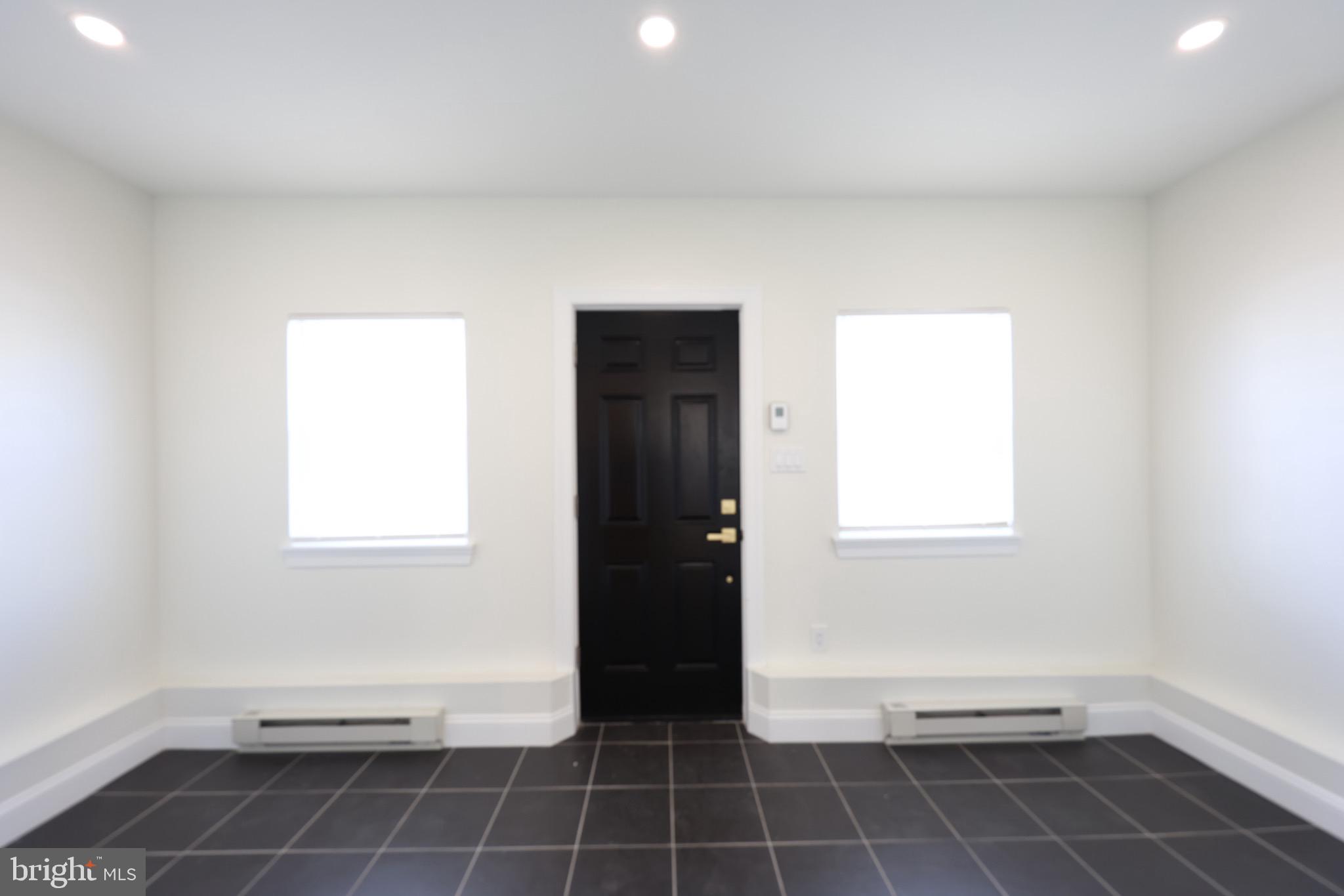 ELMWOOD PARK - Residential