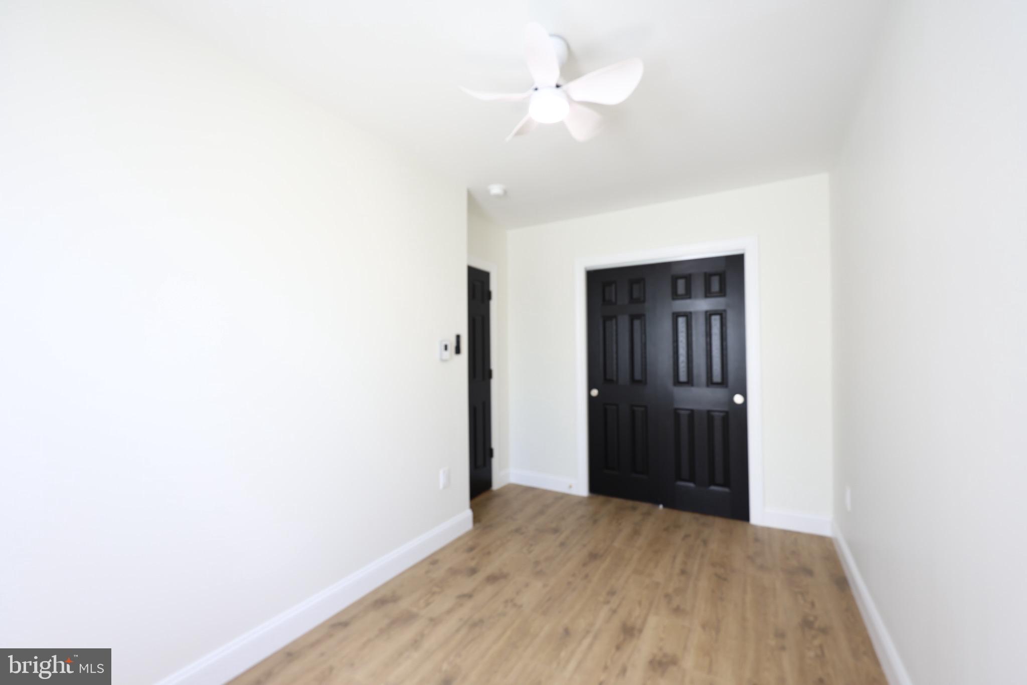 ELMWOOD PARK - Residential