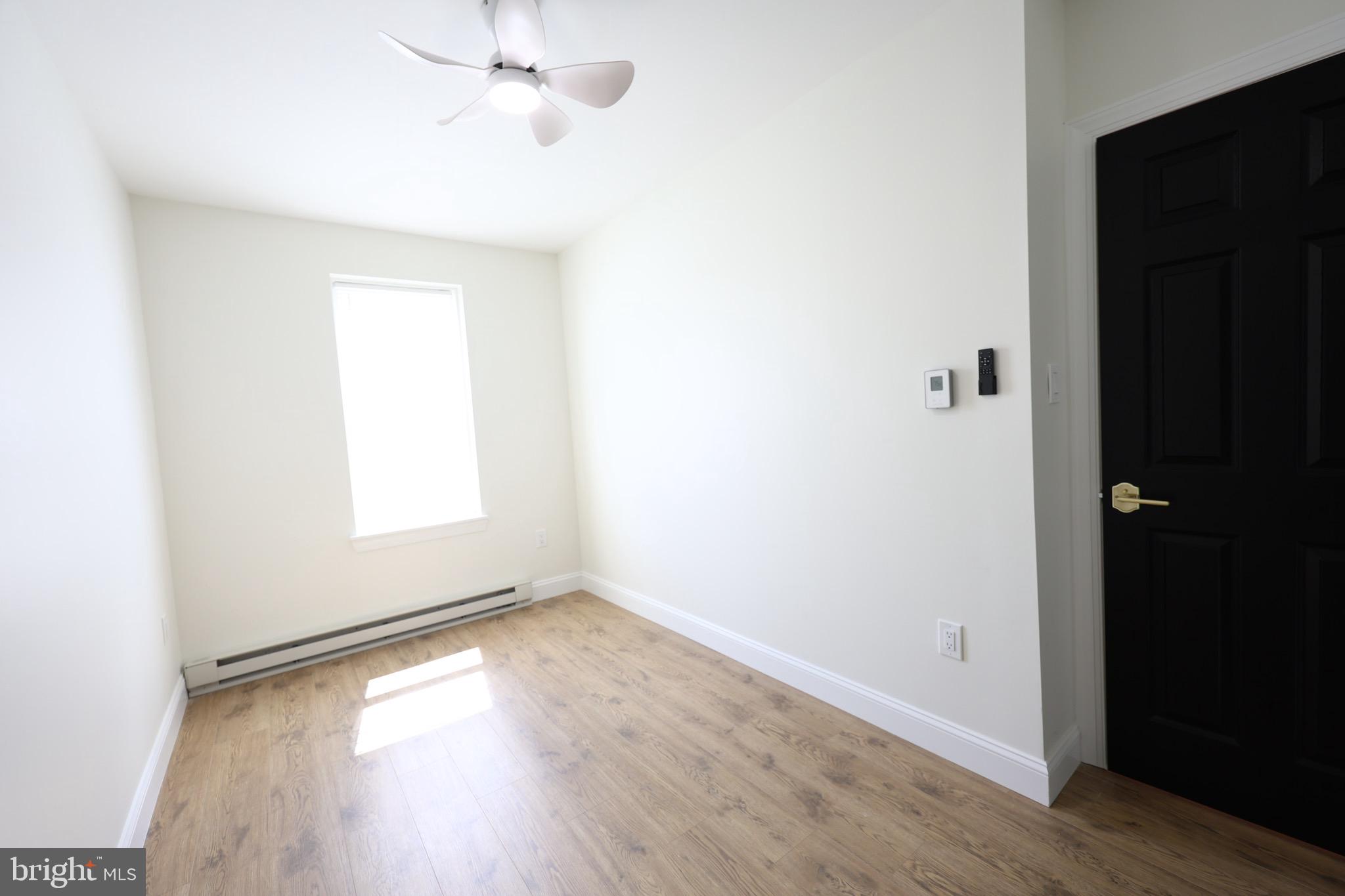 ELMWOOD PARK - Residential