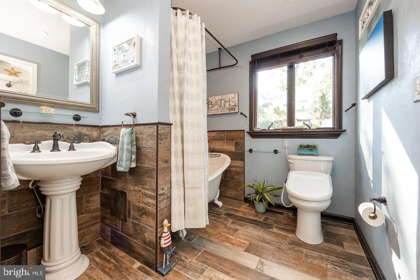 SUMMIT RIDGE - Residential