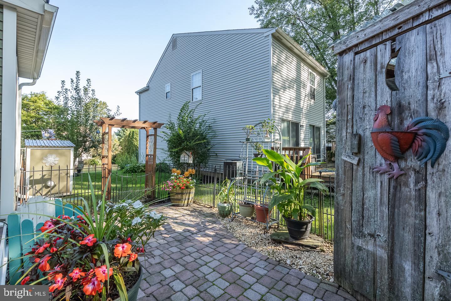 SUMMIT RIDGE - Residential