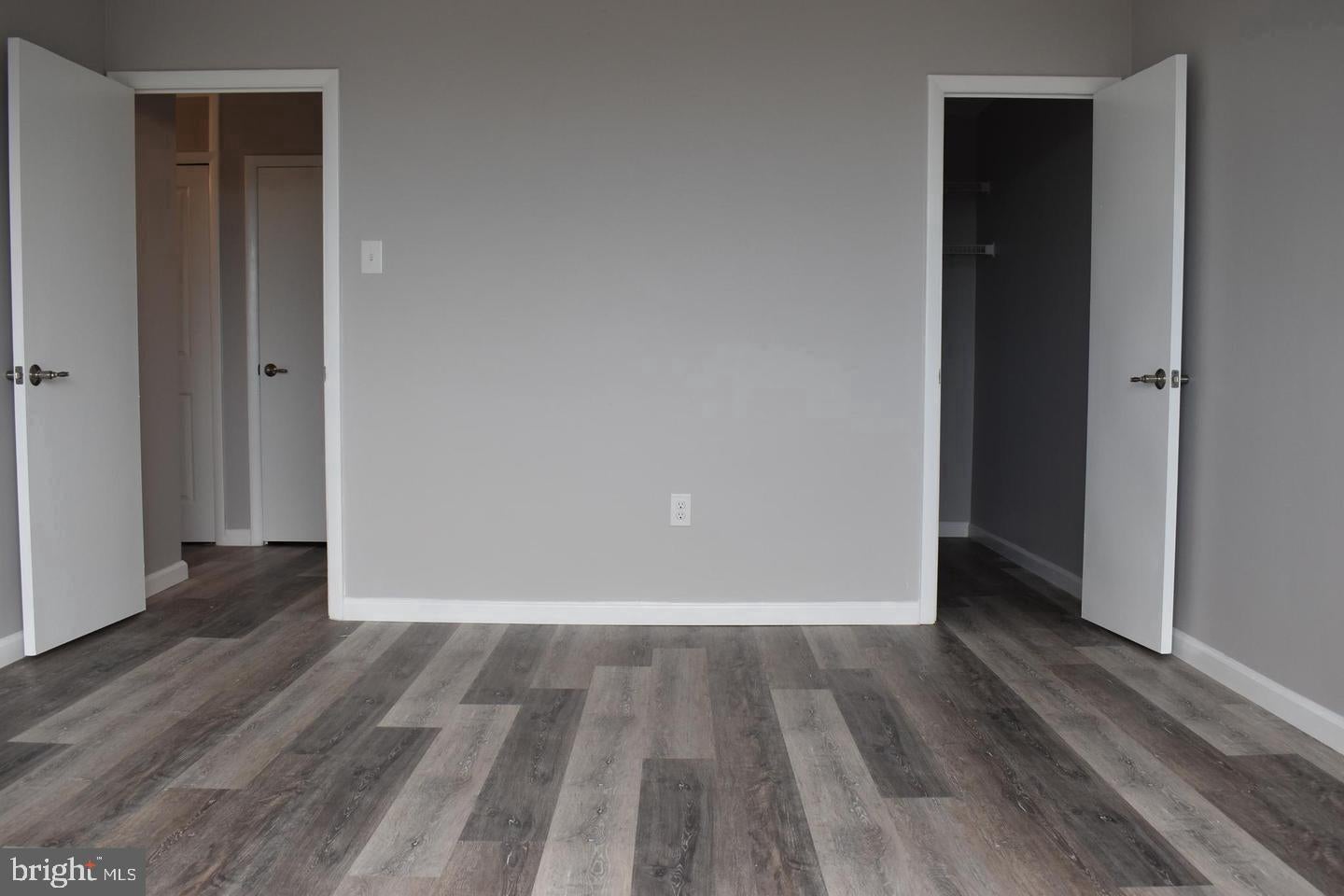 1840 FRONTAGE ROAD 1807 7 W 1807