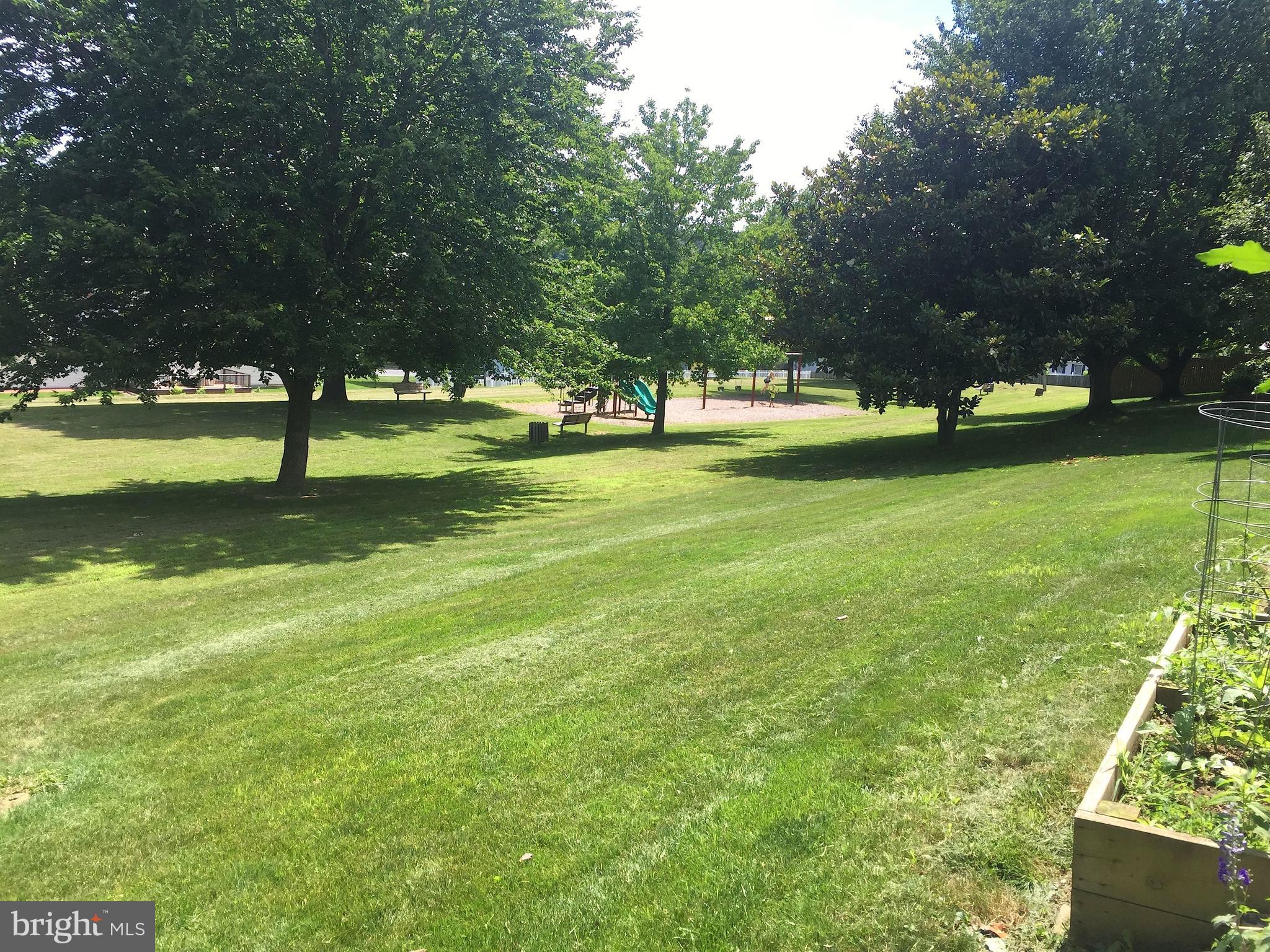 LAUREL HILLS - Residential