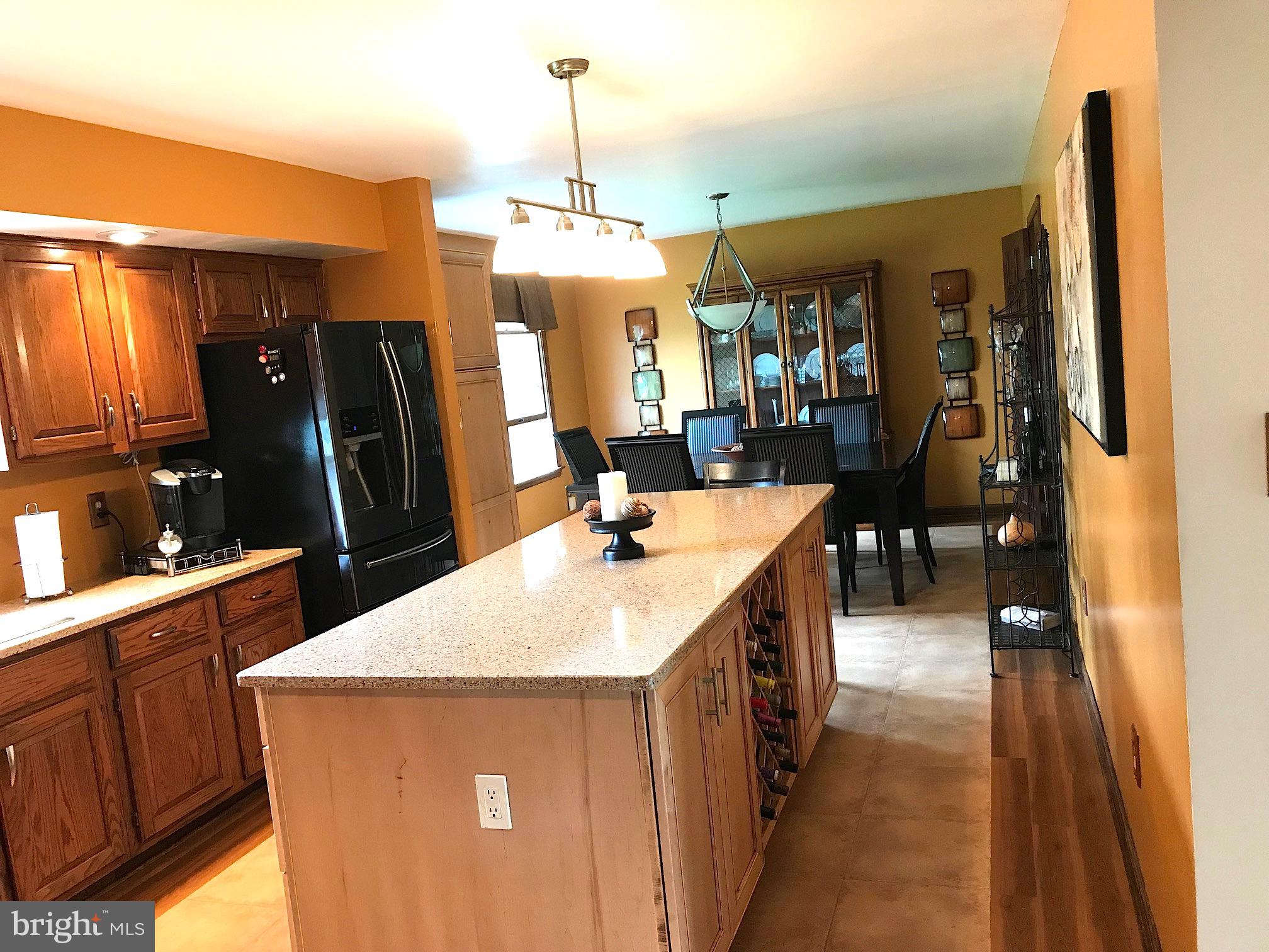 LAUREL HILLS - Residential