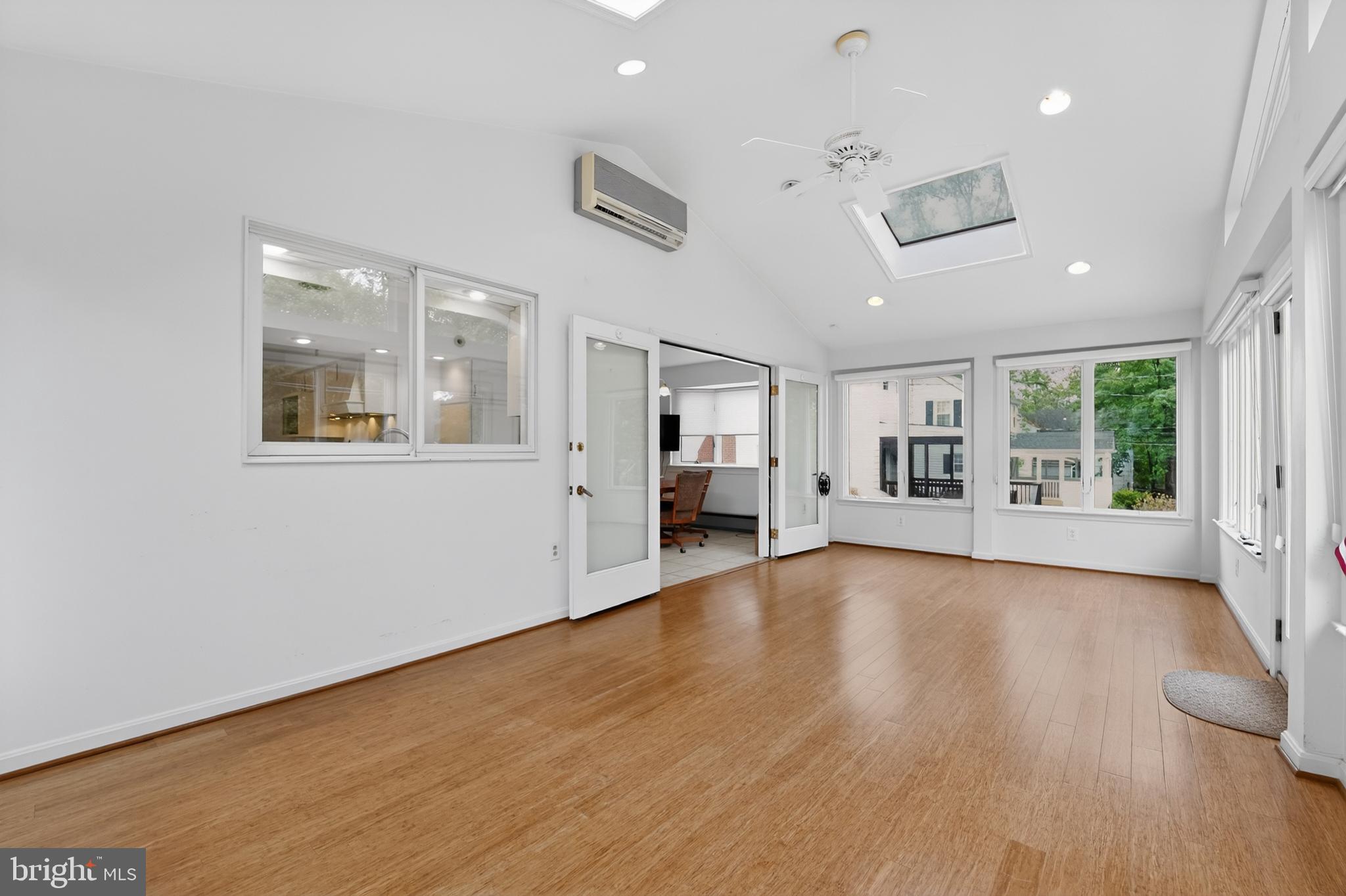 OAK FOREST - Residential