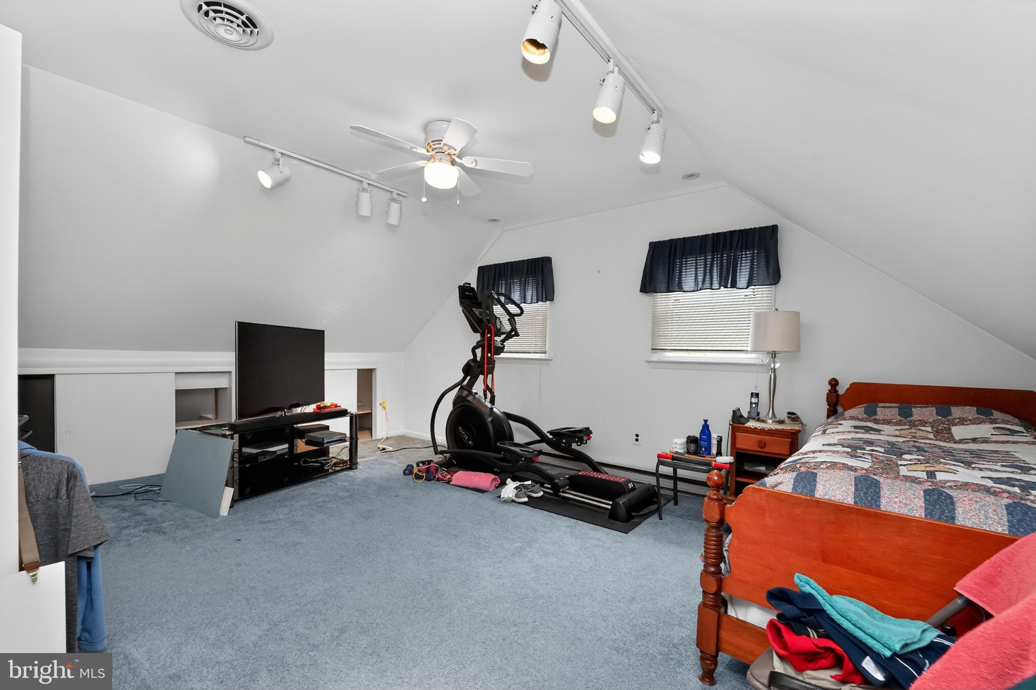 OAK FOREST - Residential