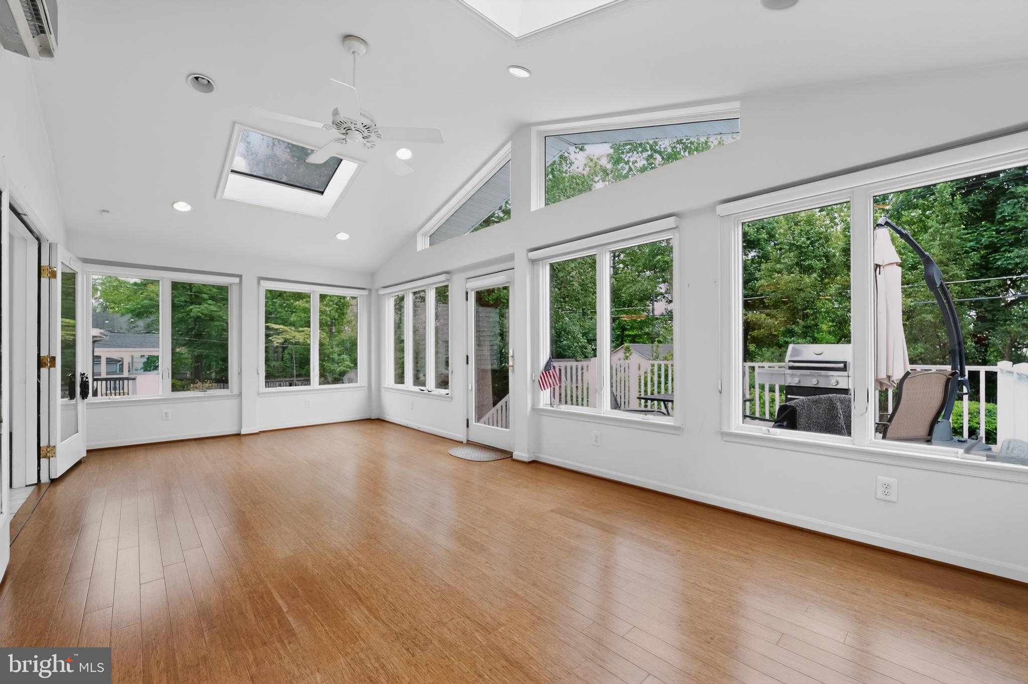 OAK FOREST - Residential