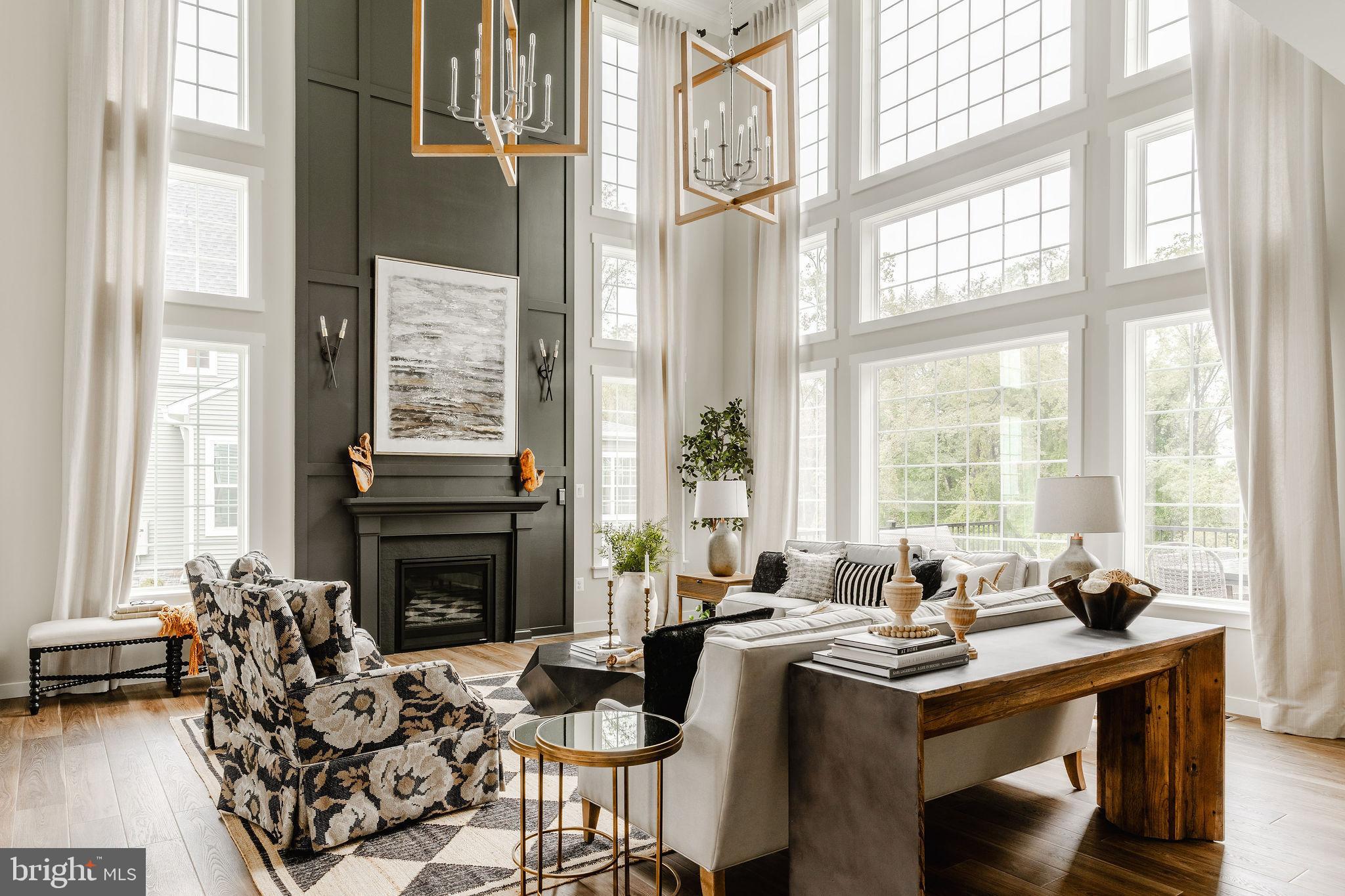 LEXINGTON POINTE - Residential