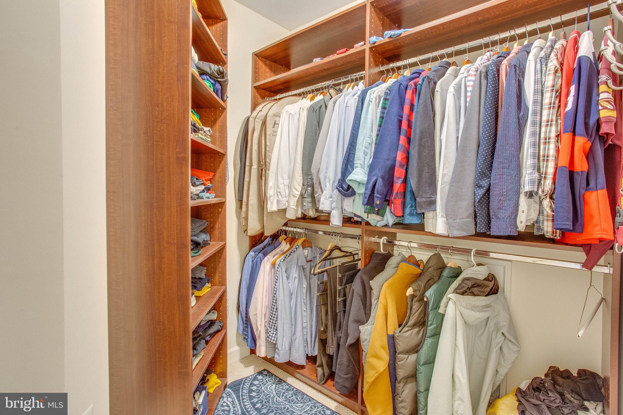 SEVEN HILLS - Residential