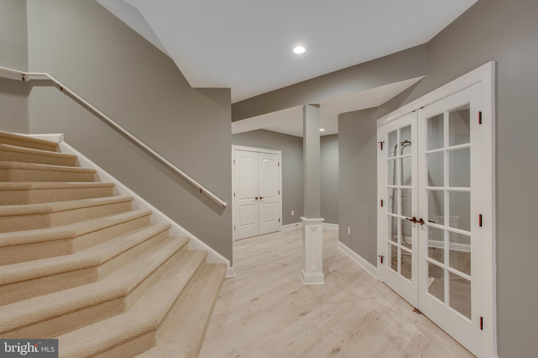 SEVEN HILLS - Residential