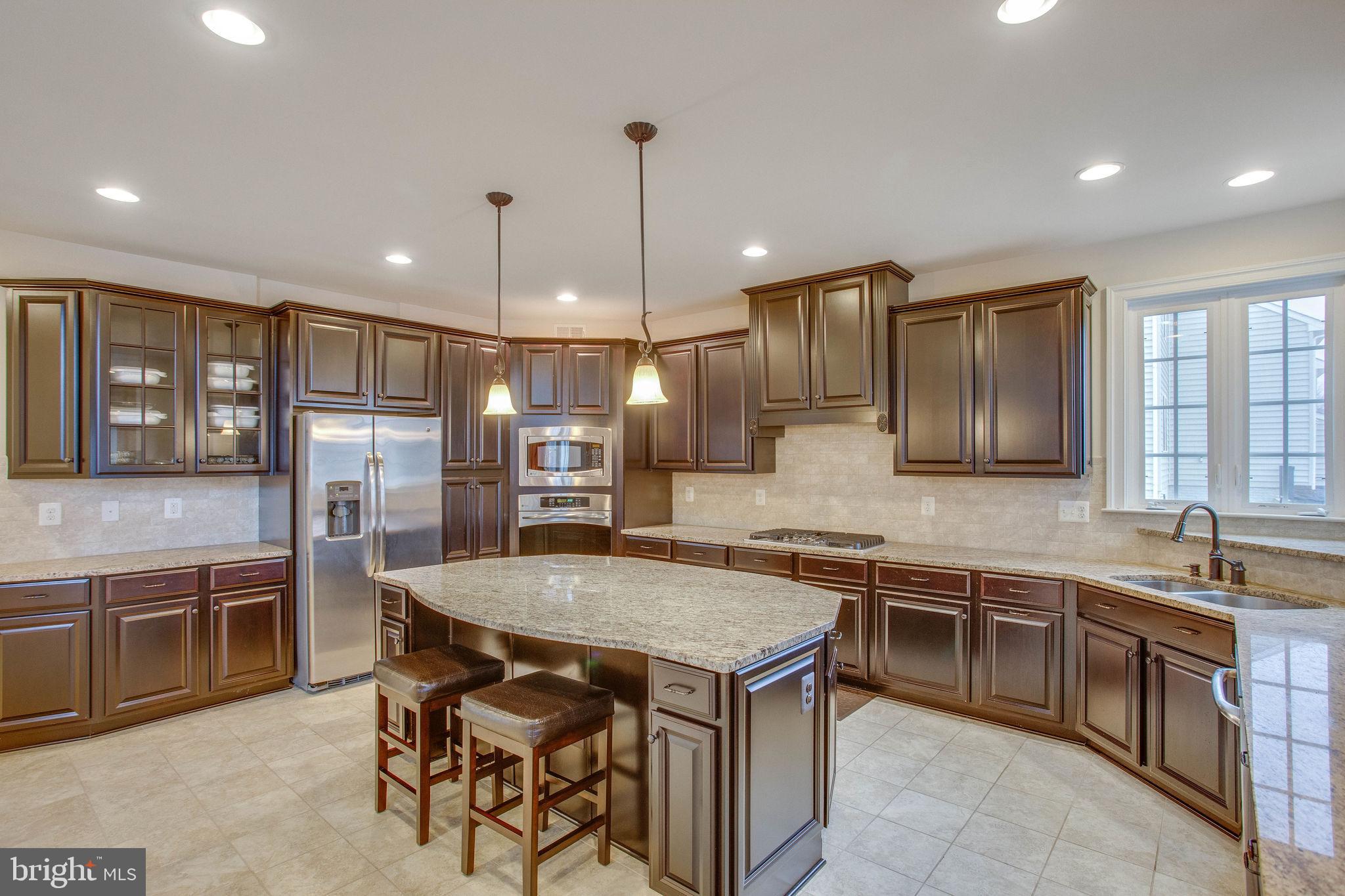 SEVEN HILLS - Residential