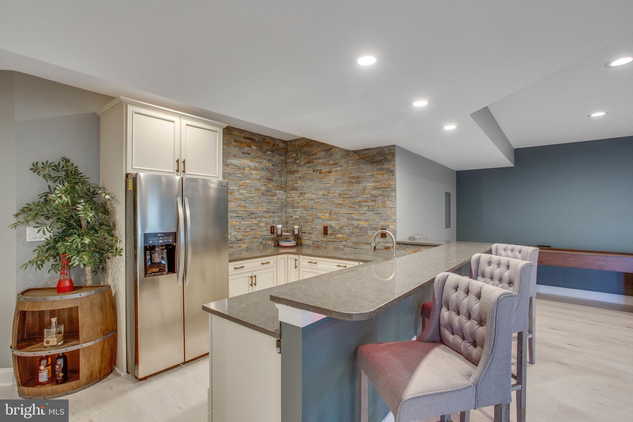 SEVEN HILLS - Residential