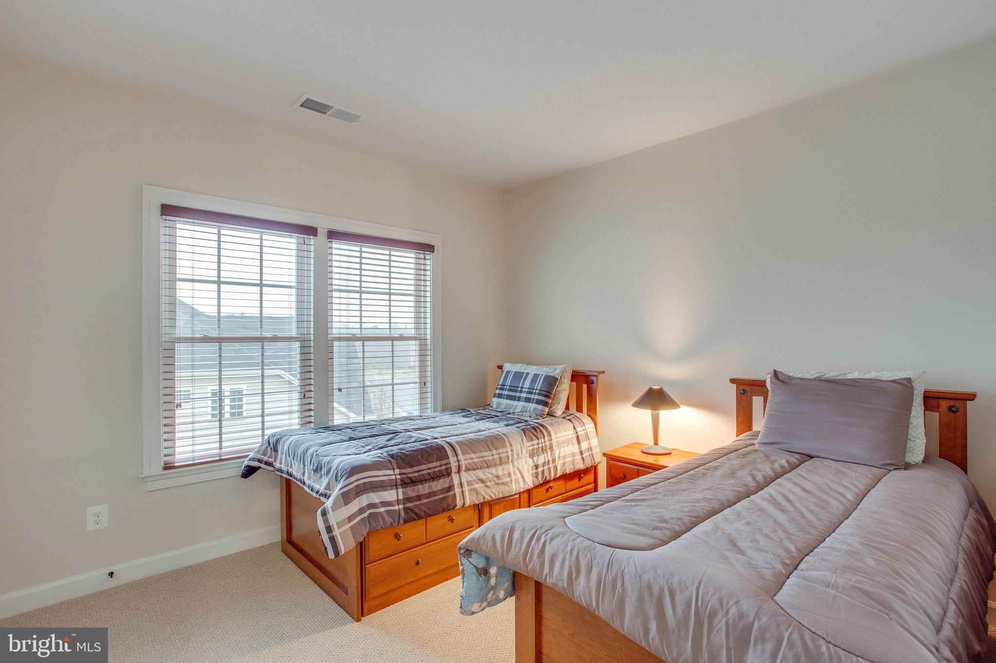 SEVEN HILLS - Residential