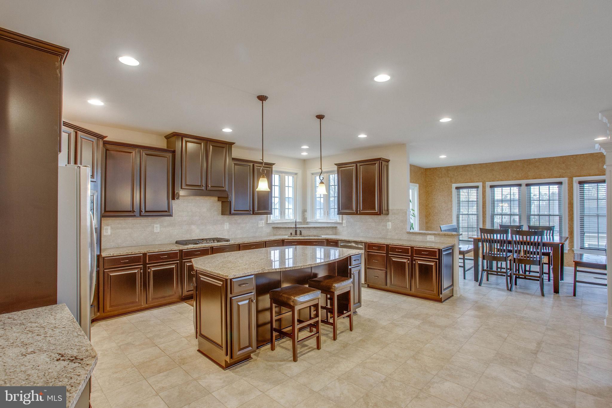 SEVEN HILLS - Residential