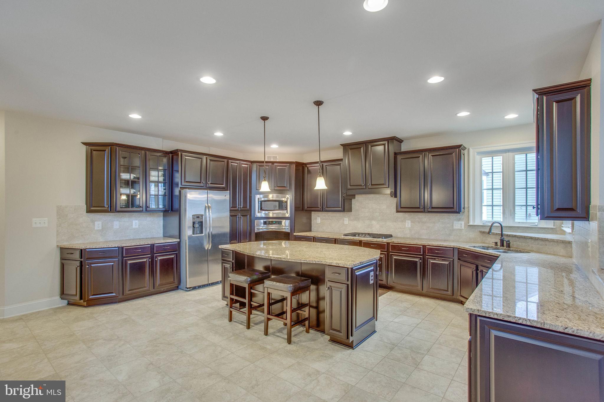 SEVEN HILLS - Residential