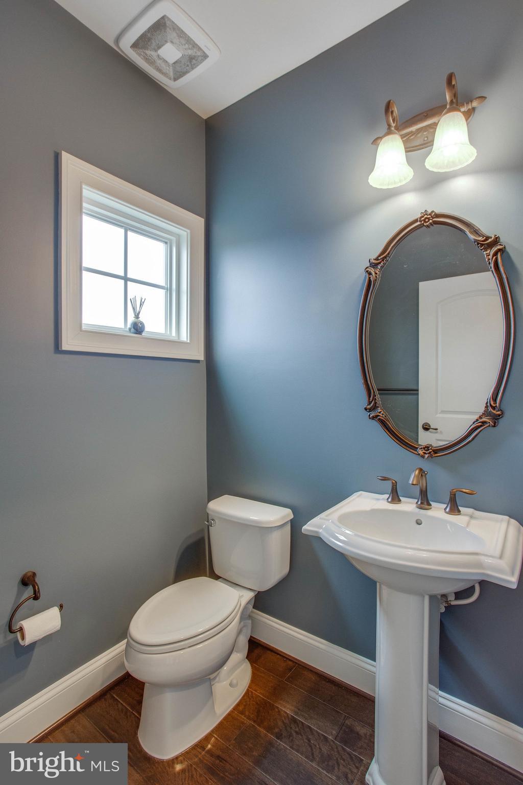 SEVEN HILLS - Residential