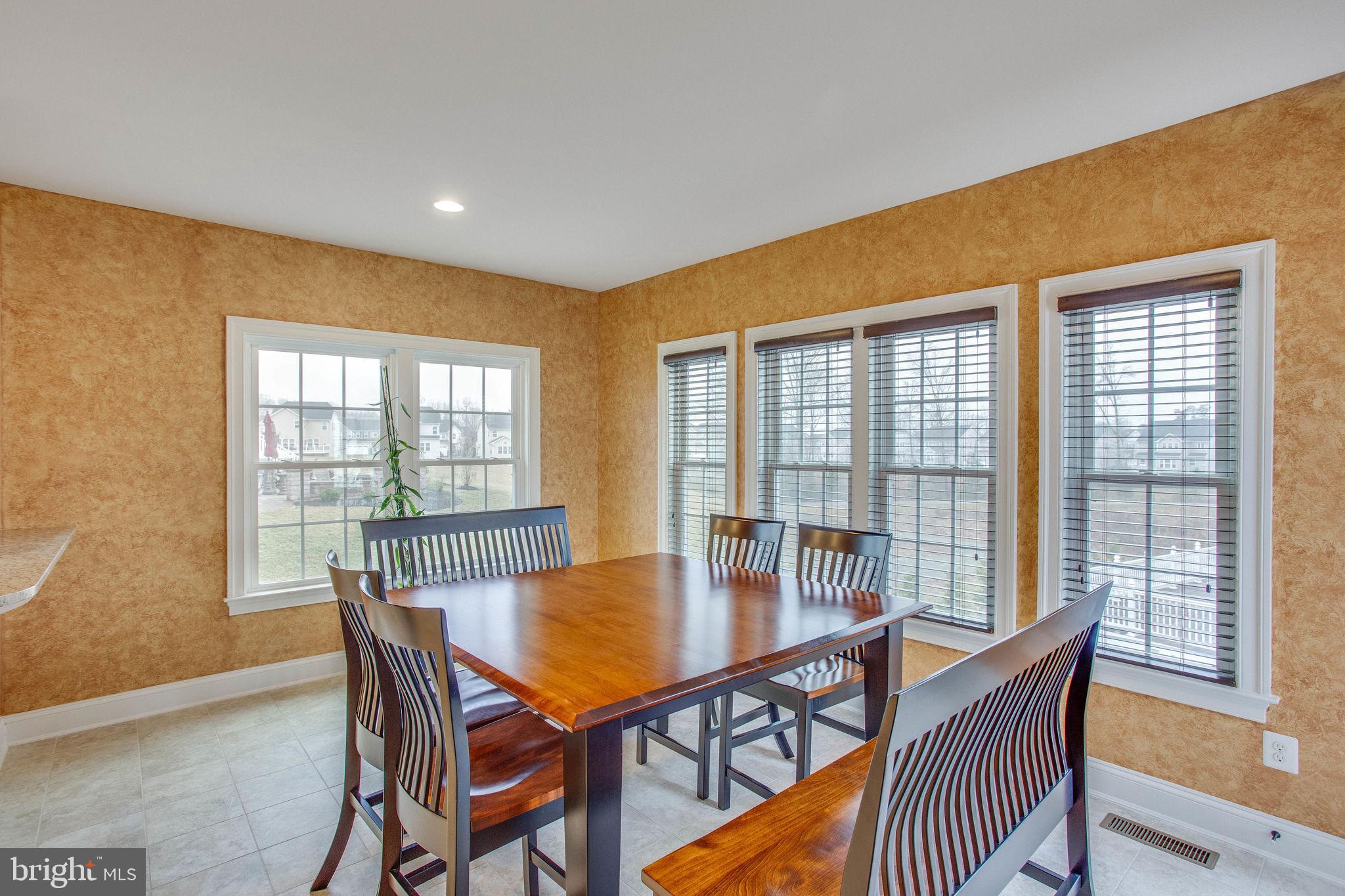 SEVEN HILLS - Residential