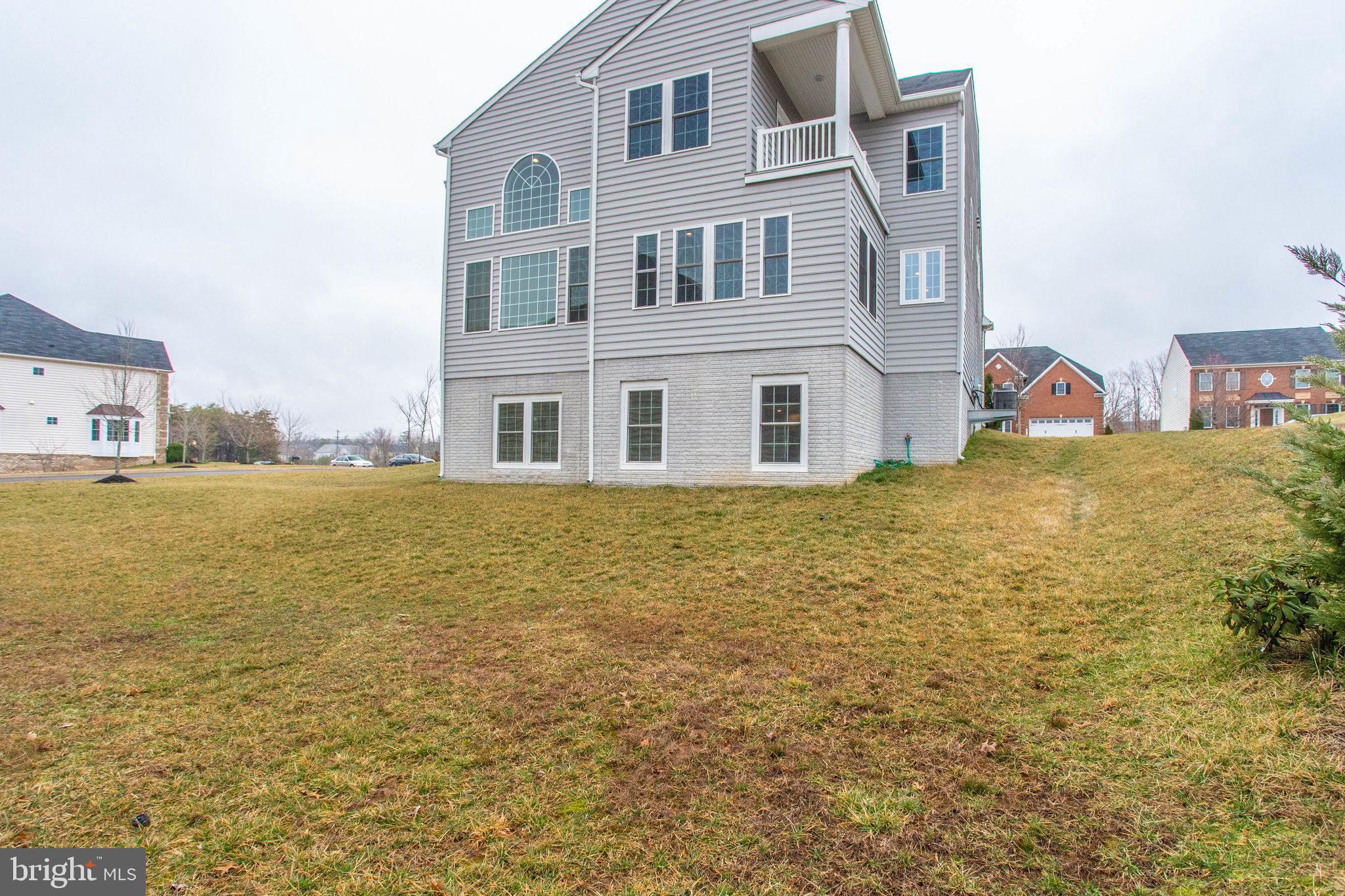 SEVEN HILLS - Residential