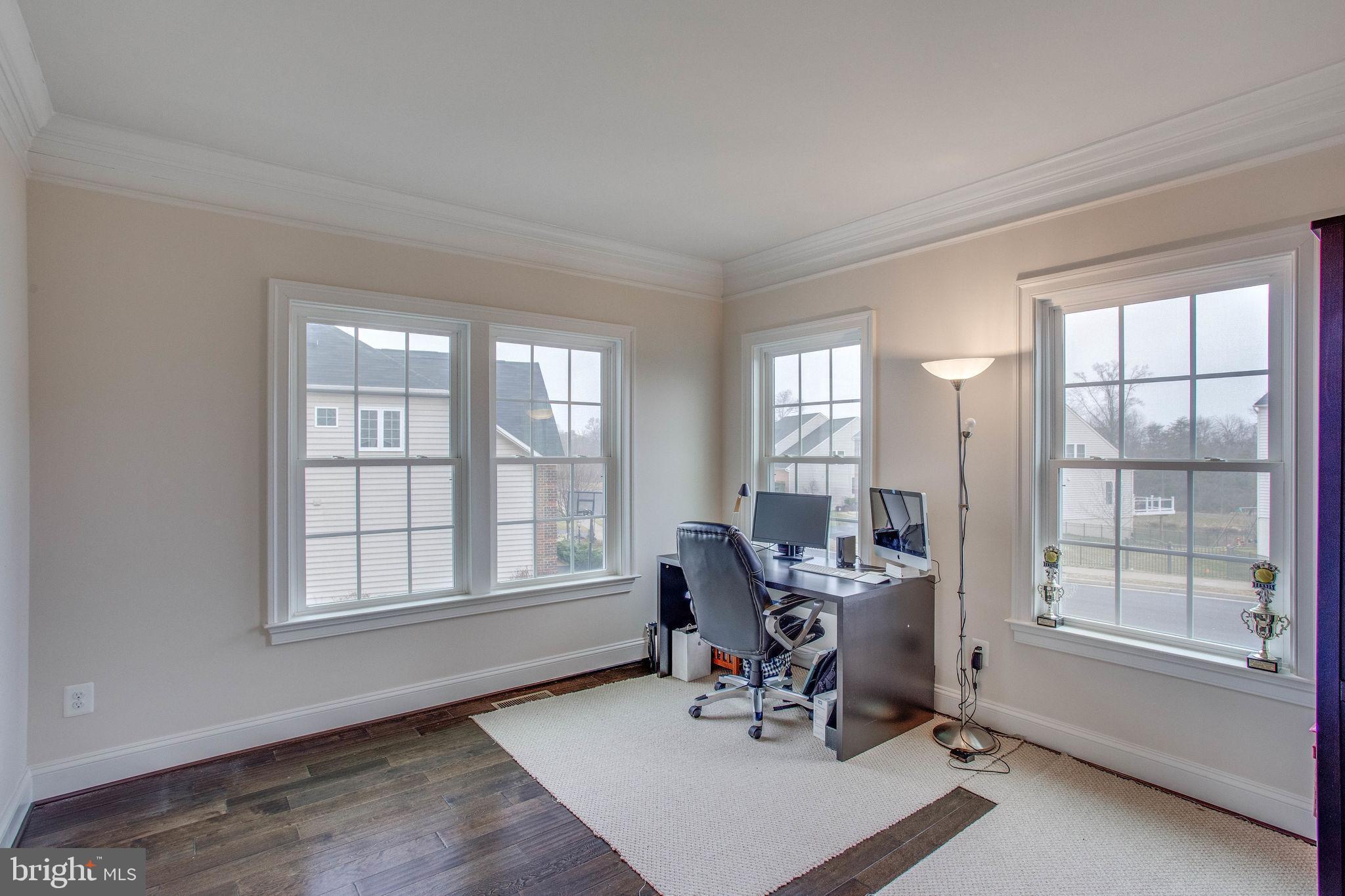 SEVEN HILLS - Residential