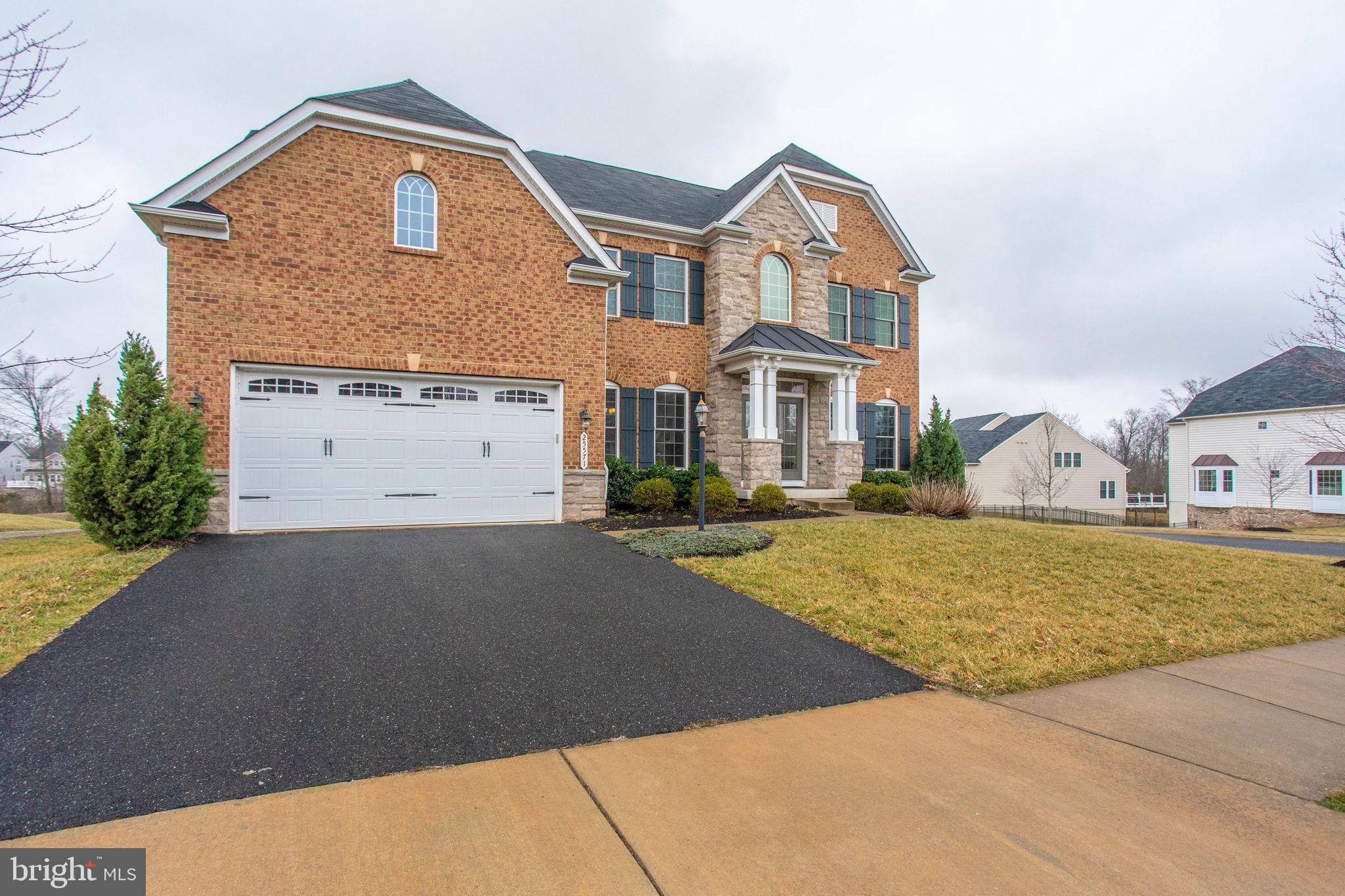 SEVEN HILLS - Residential