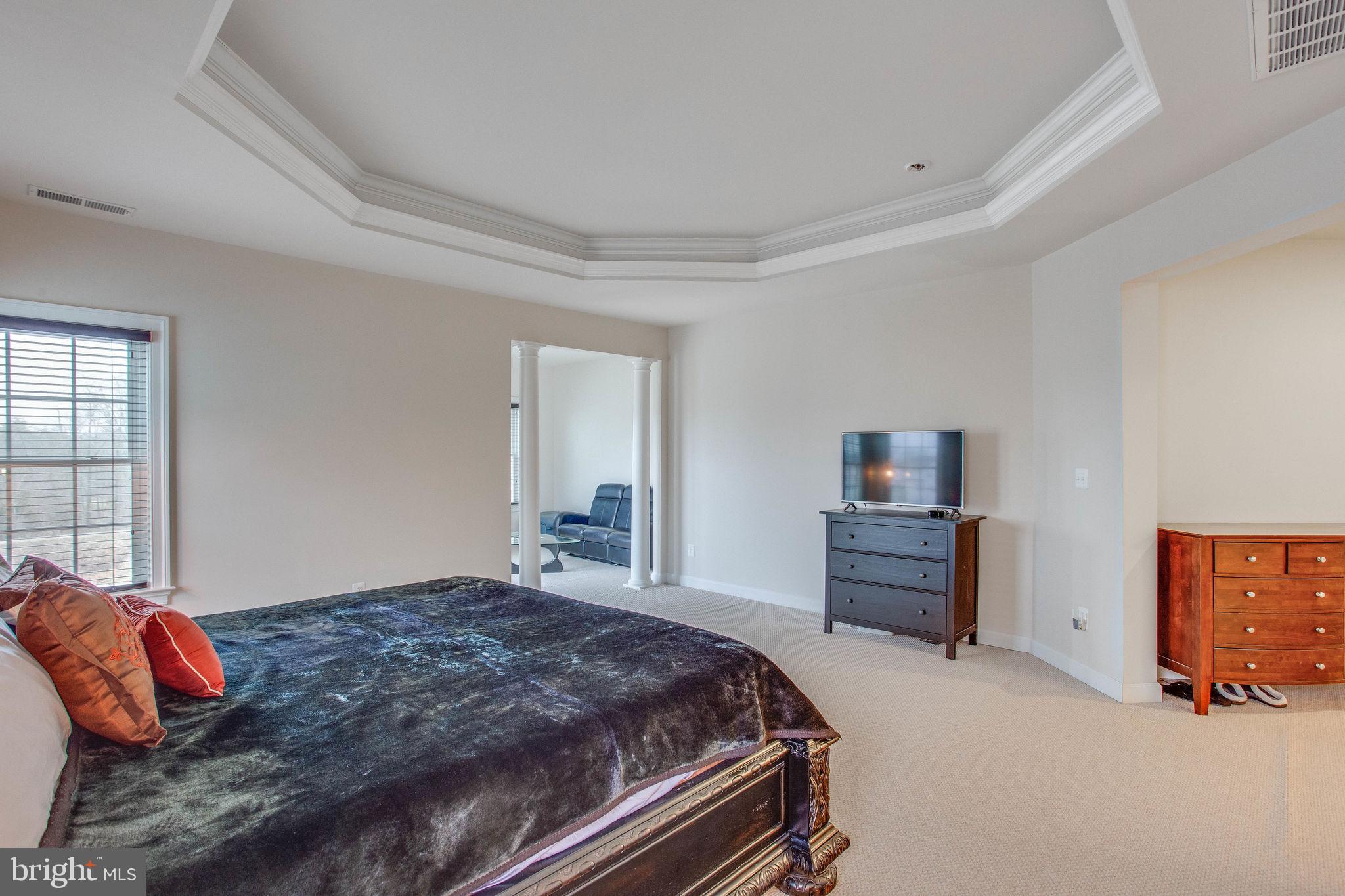 SEVEN HILLS - Residential