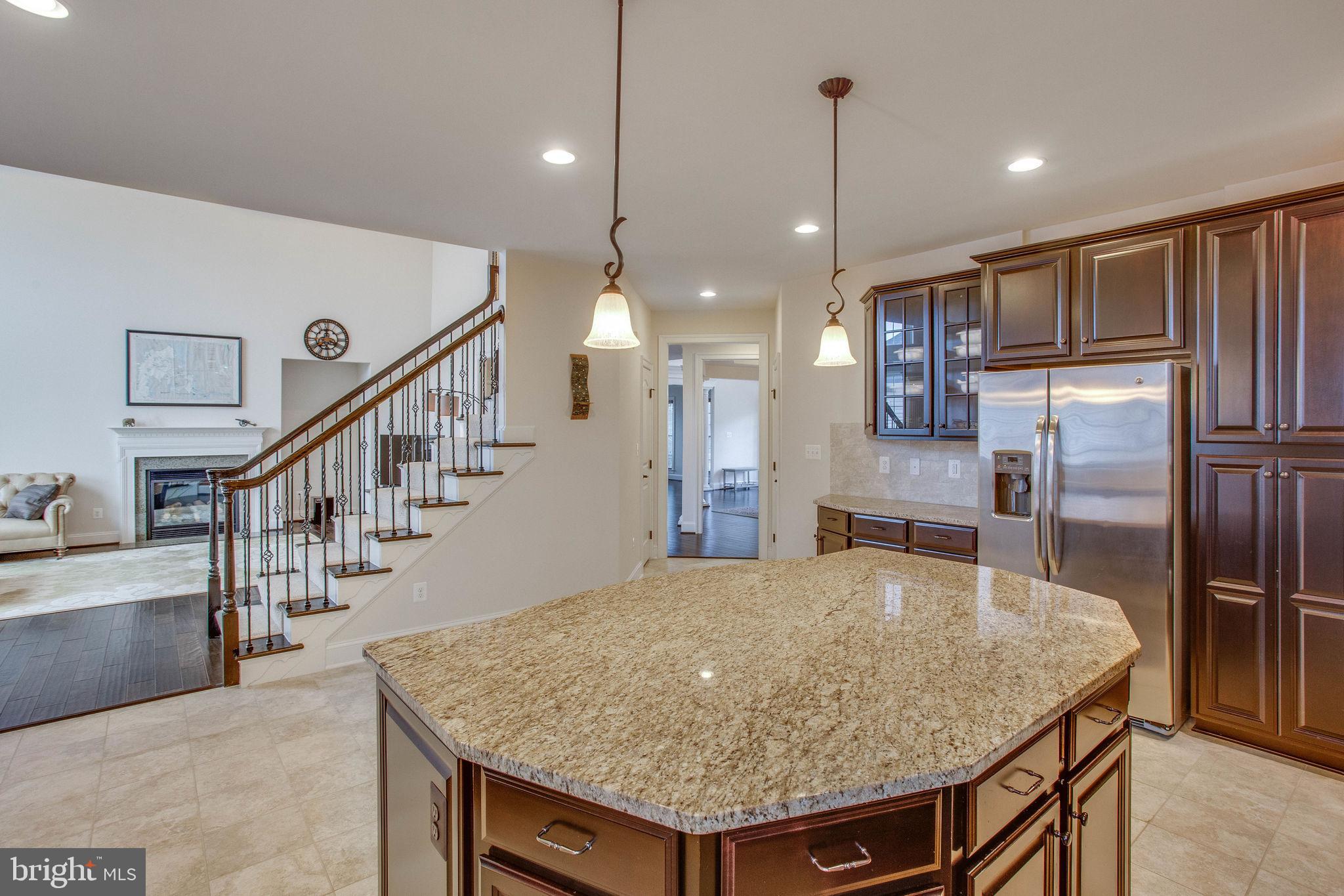 SEVEN HILLS - Residential